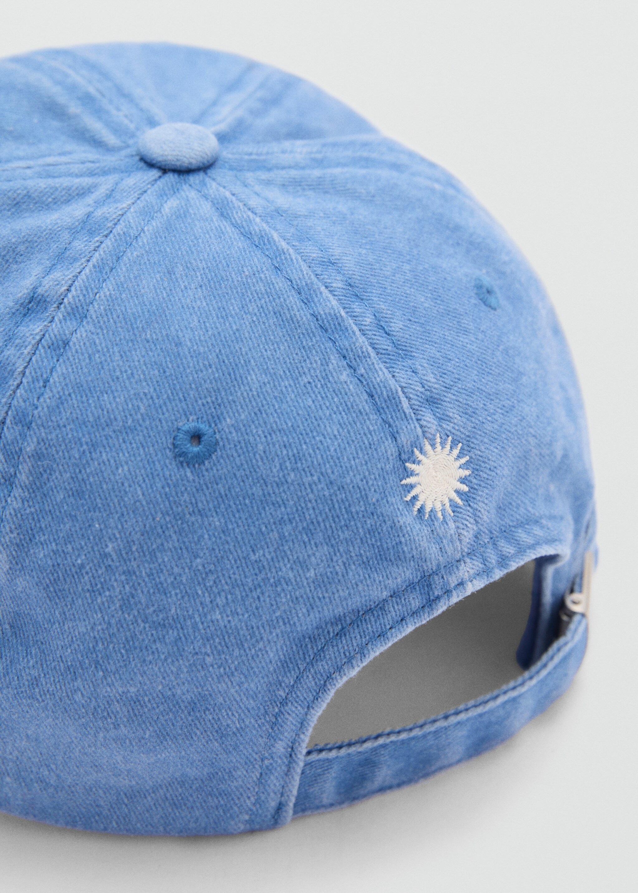 Gorra detalle bordado - Detalle del artículo 1, Azul. Ref: 77085671-00.