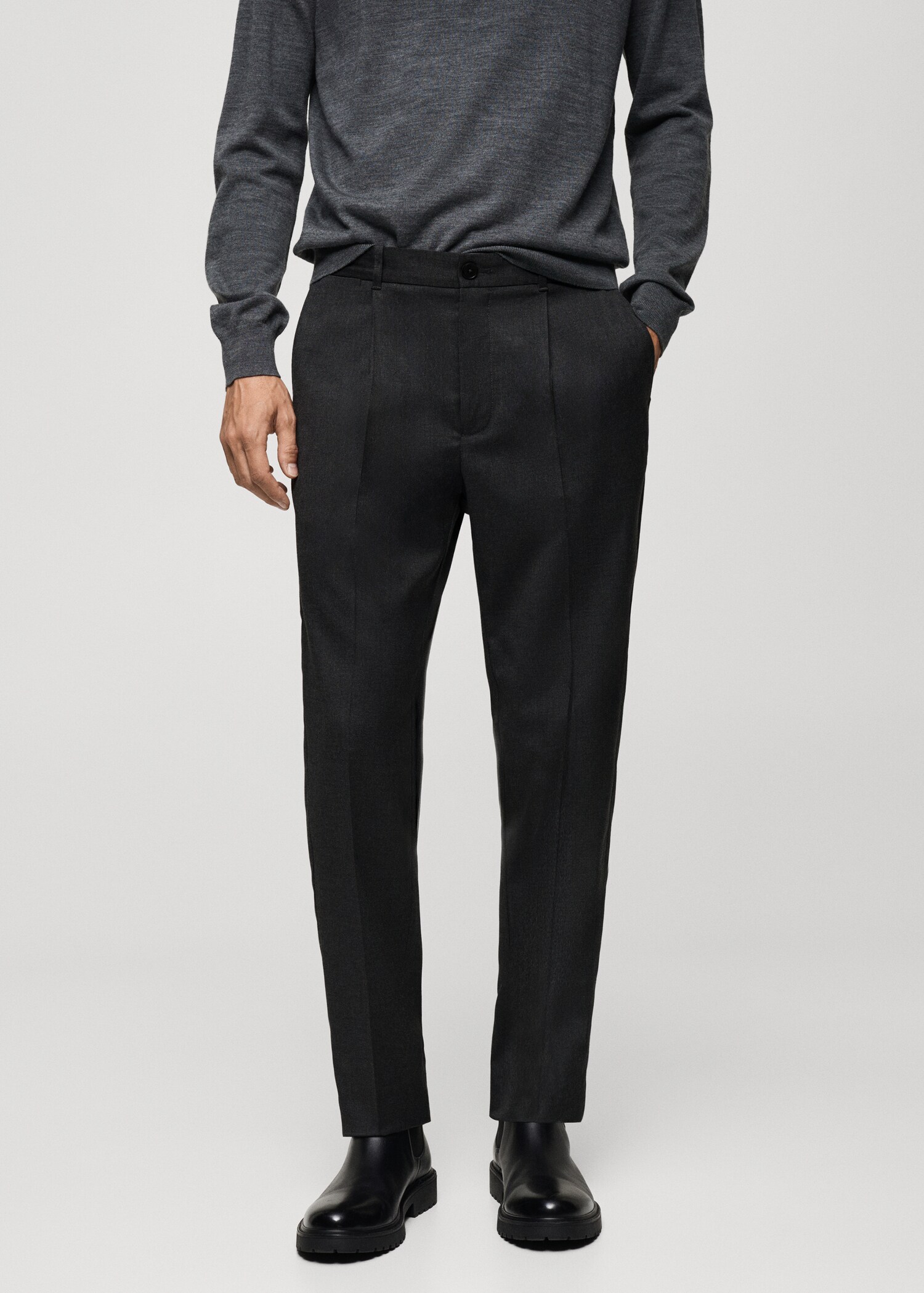 Pleated slim-fit trousers - Medium plane