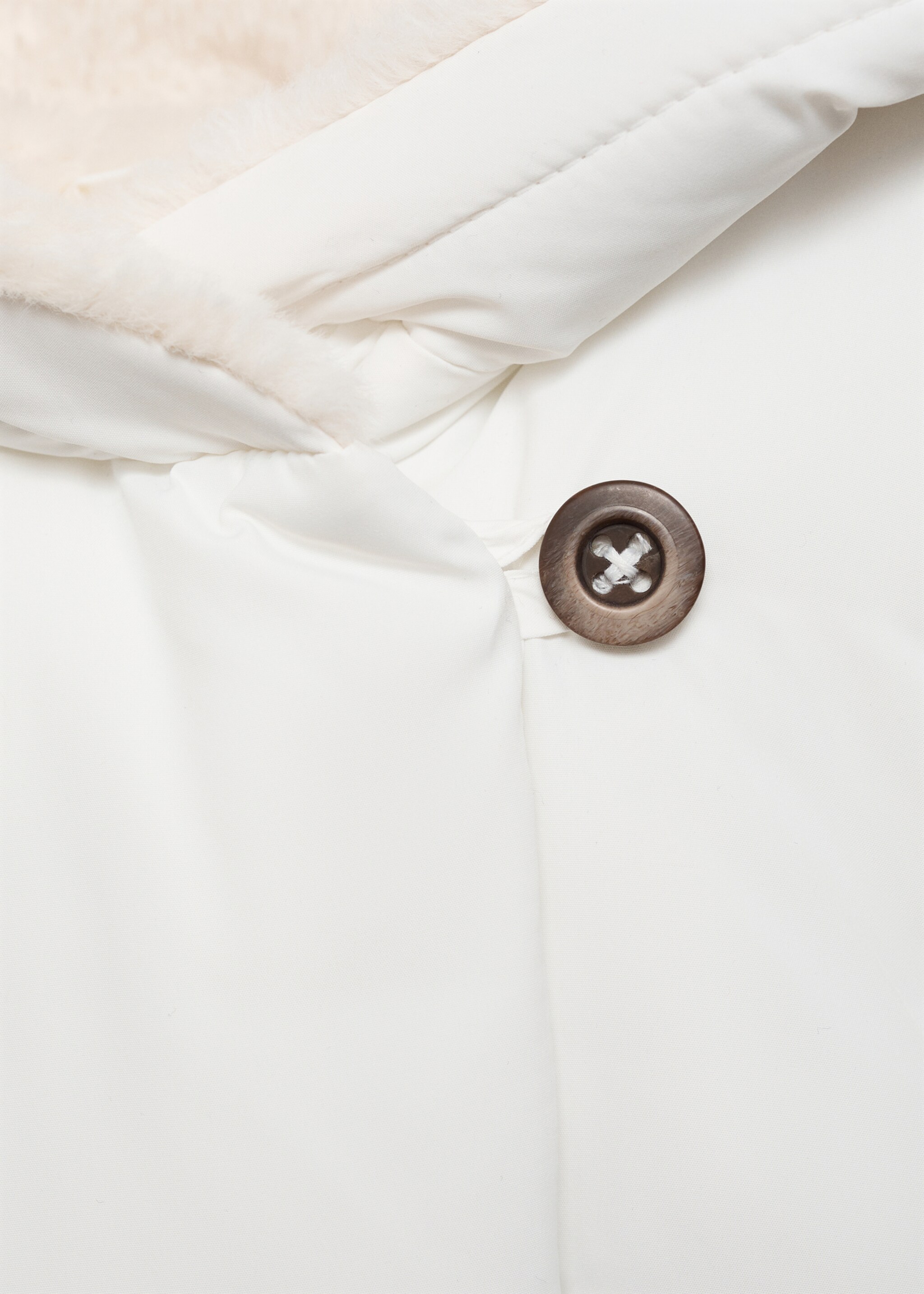 Fur-effect quilted coat - Details of the article 8, White. Ref: 77085964-00.