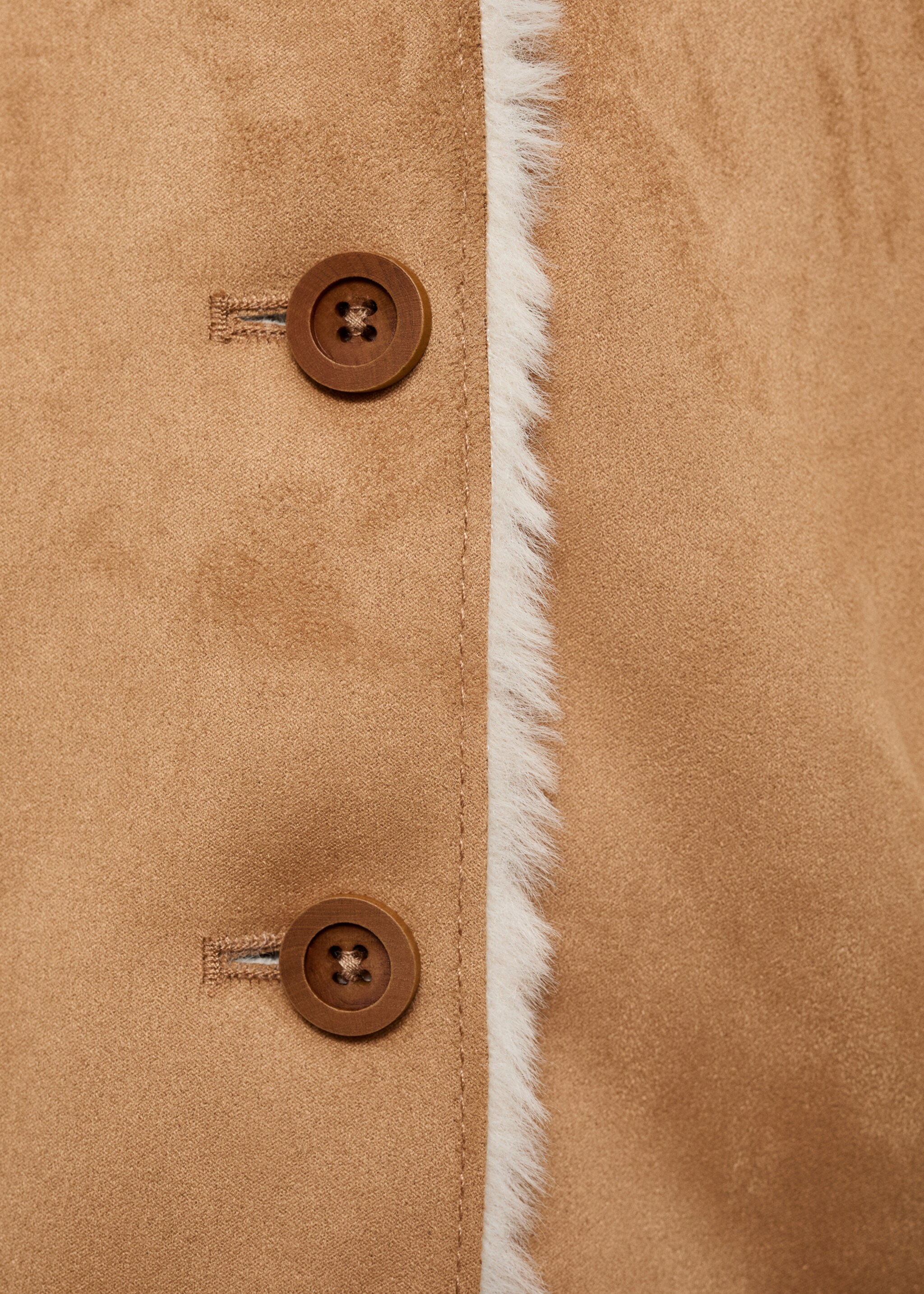 Fur-effect inner coat - Details of the article 8, Brown. Ref: 77085967-00.