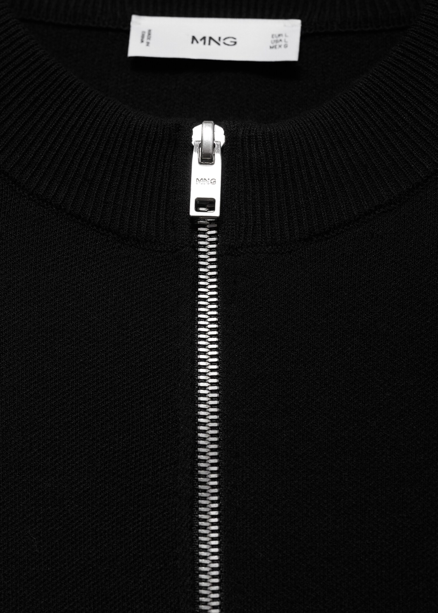 Medium-knit zip-up cardigan - Details of the article 8