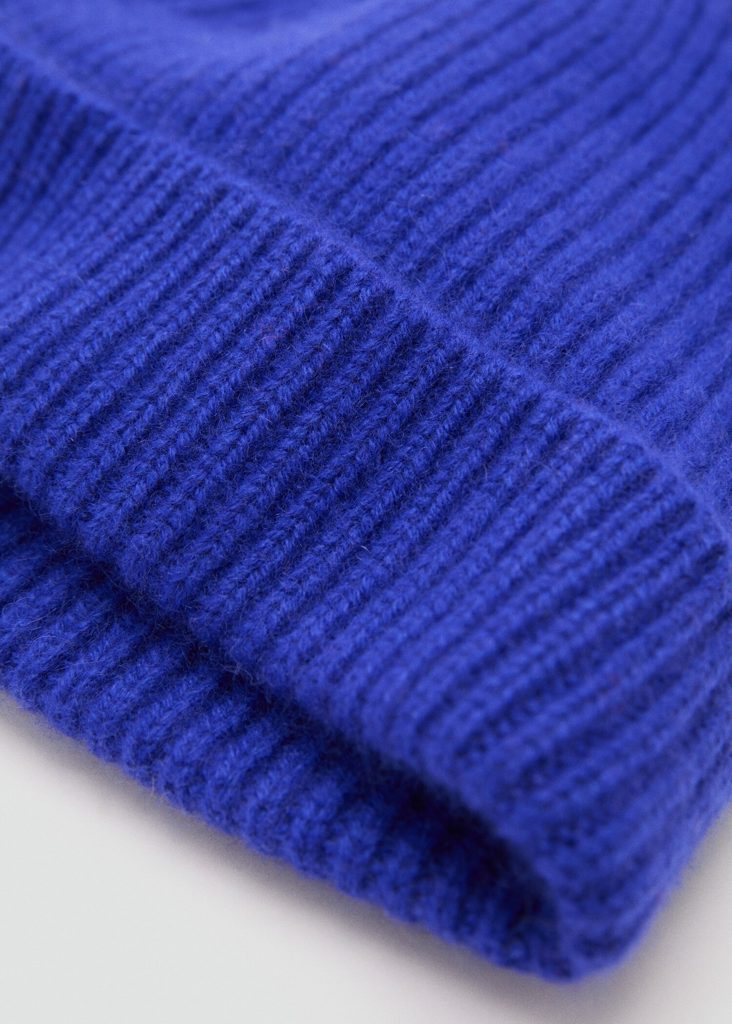 Mössa ull cashmere - Bild av mittparti