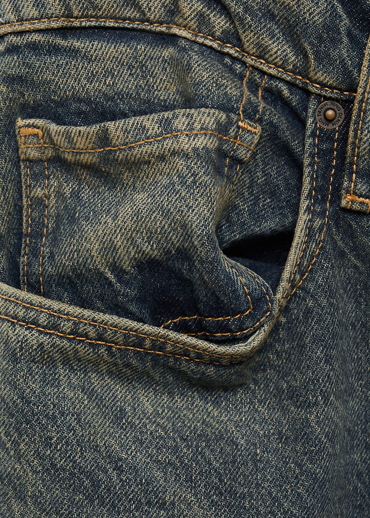 Jean straight-fit effet usé - Détail de l'article 0