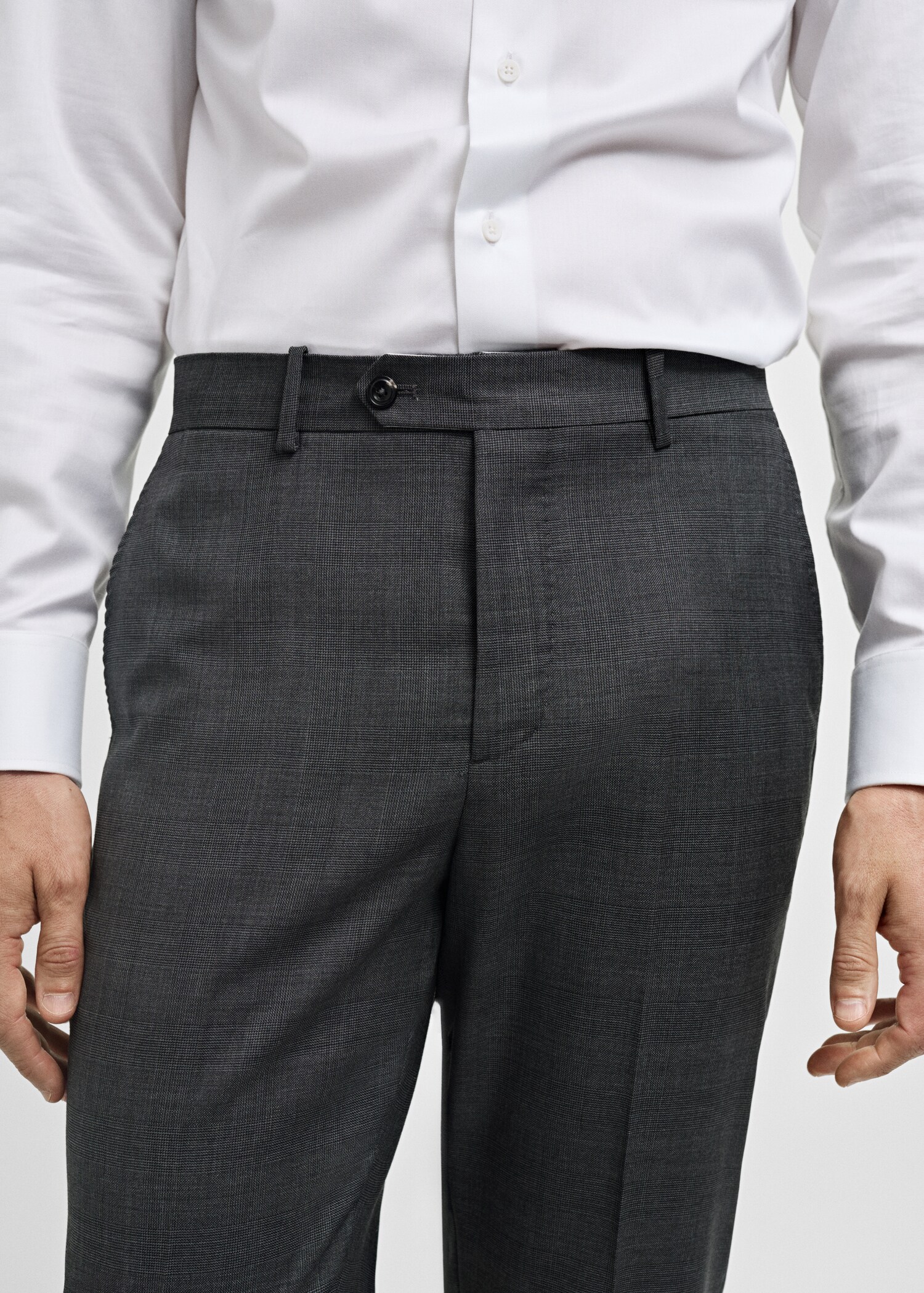 Venecia 100% virgin wool Prince of Wales check suit trousers - Details of the article 1