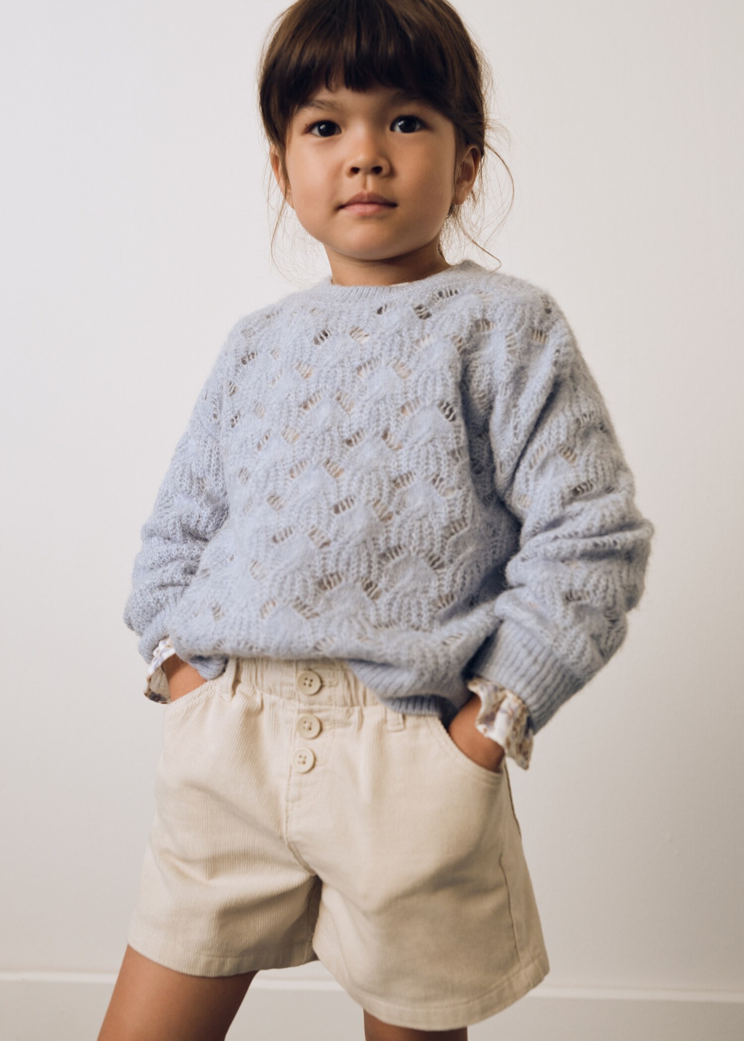 Corduroy shorts with buttons - Details of the article 5