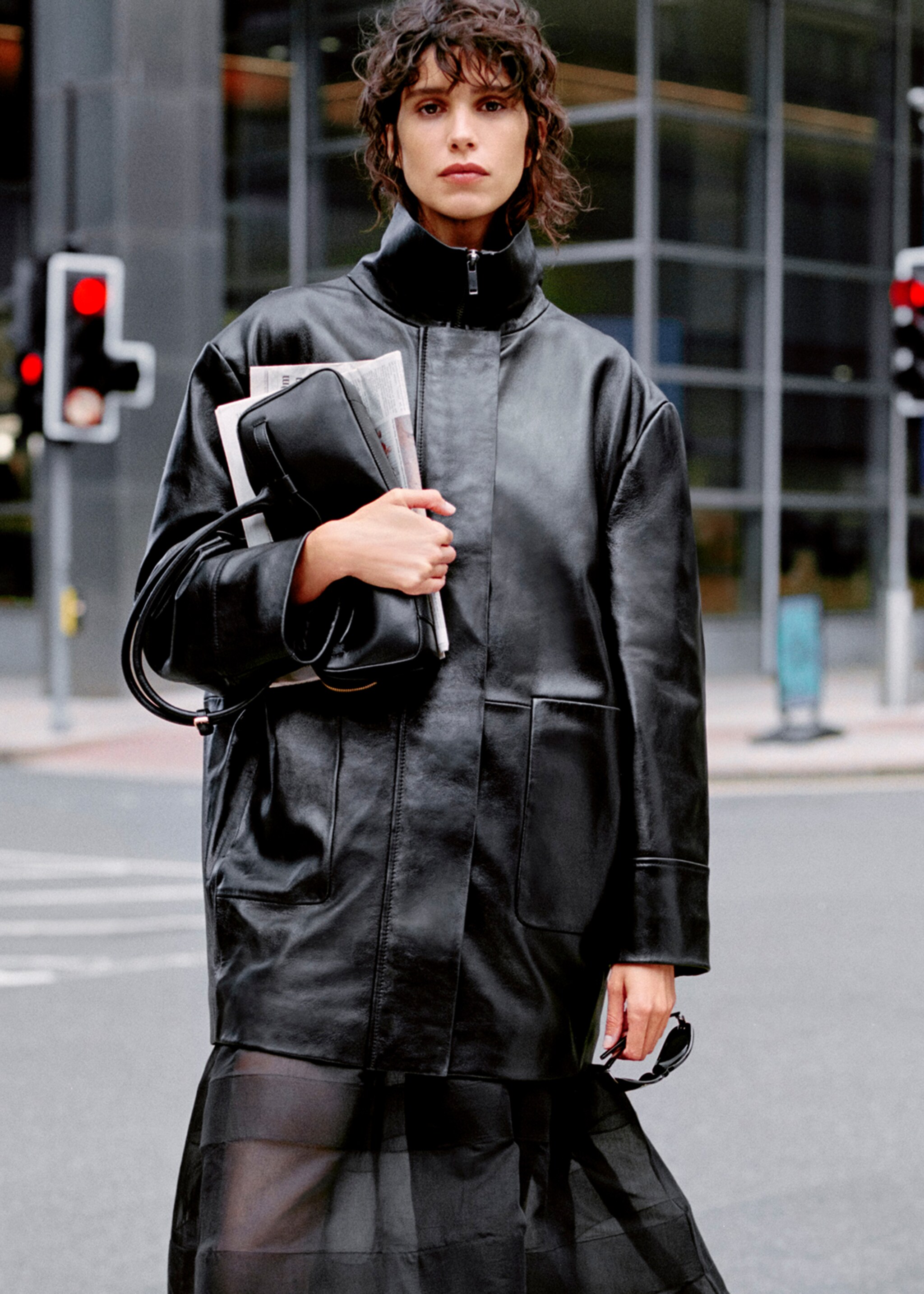 Oversized-Lederjacke - Detail des Artikels 6, Schwarz. Ref: 77086355-00.