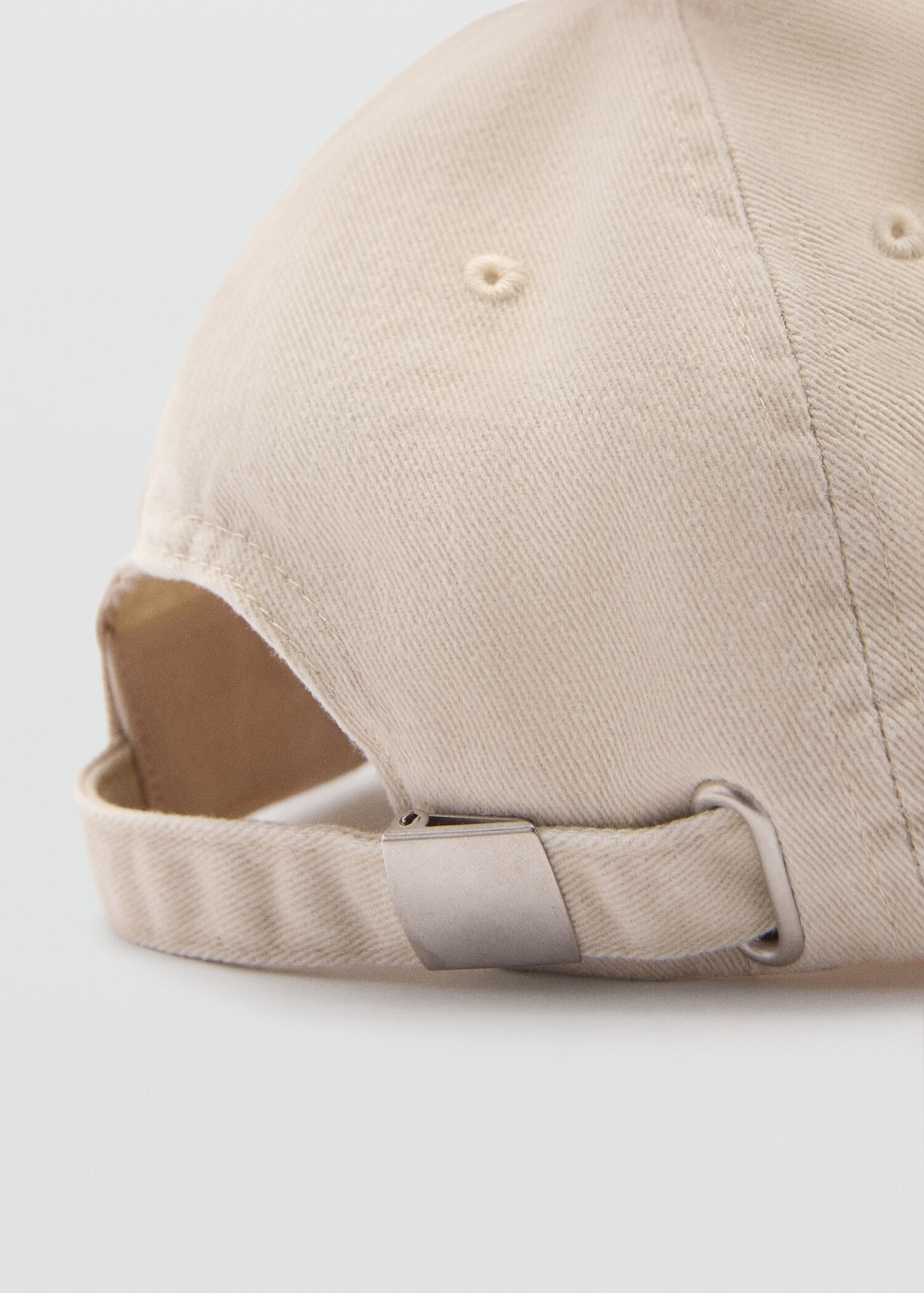 Embroidered detail cap - Details of the article 1
