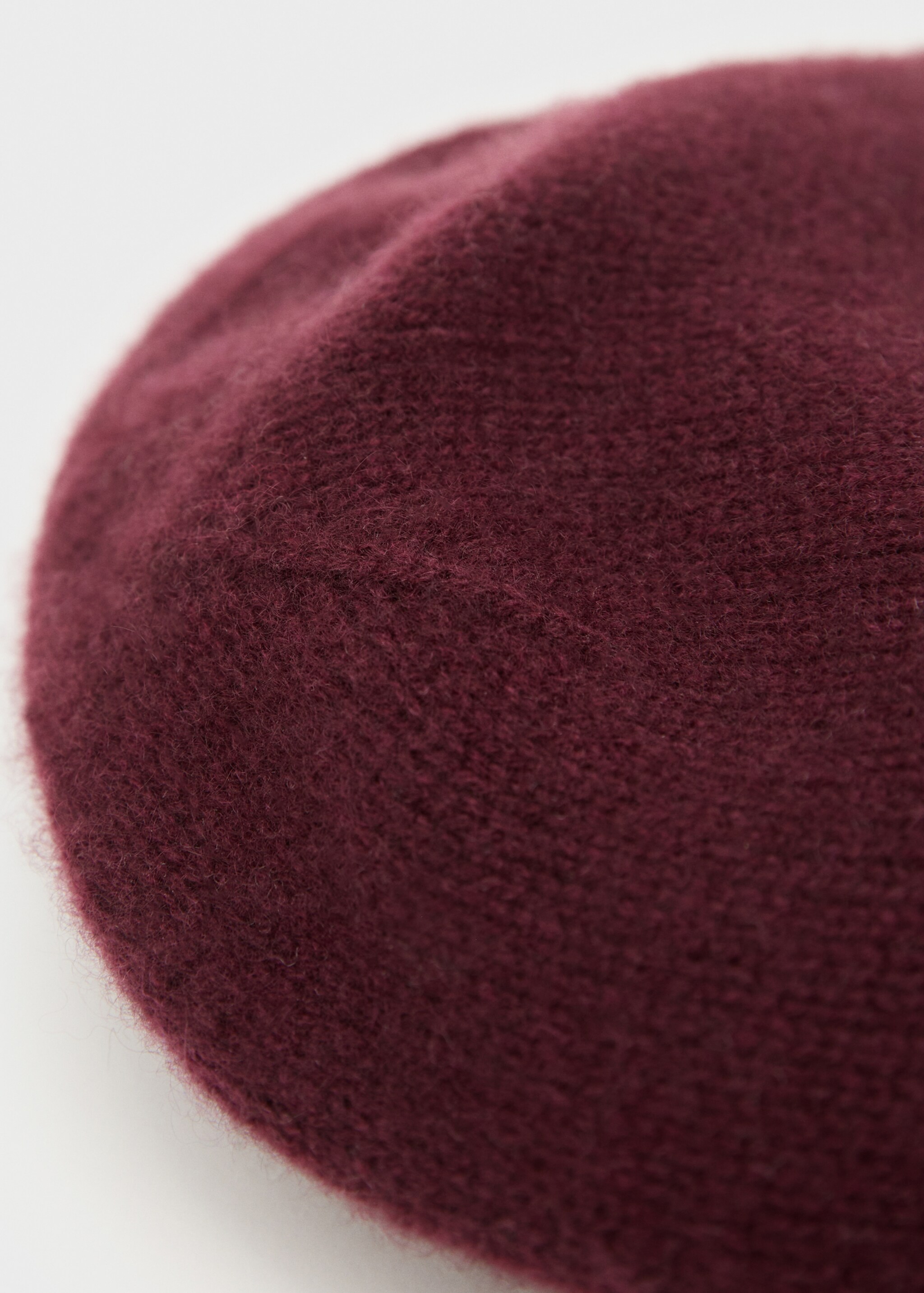 Bonnet 100 % cachemire - Plan moyen, Bordeaux. Ref: 77086720-00.