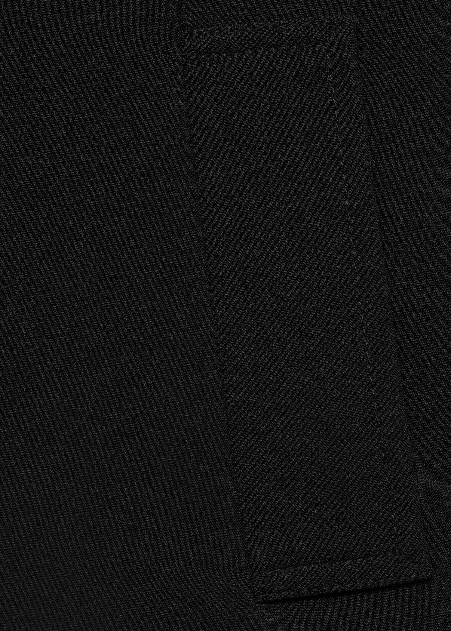 Buttoned jacket - Details of the article 0