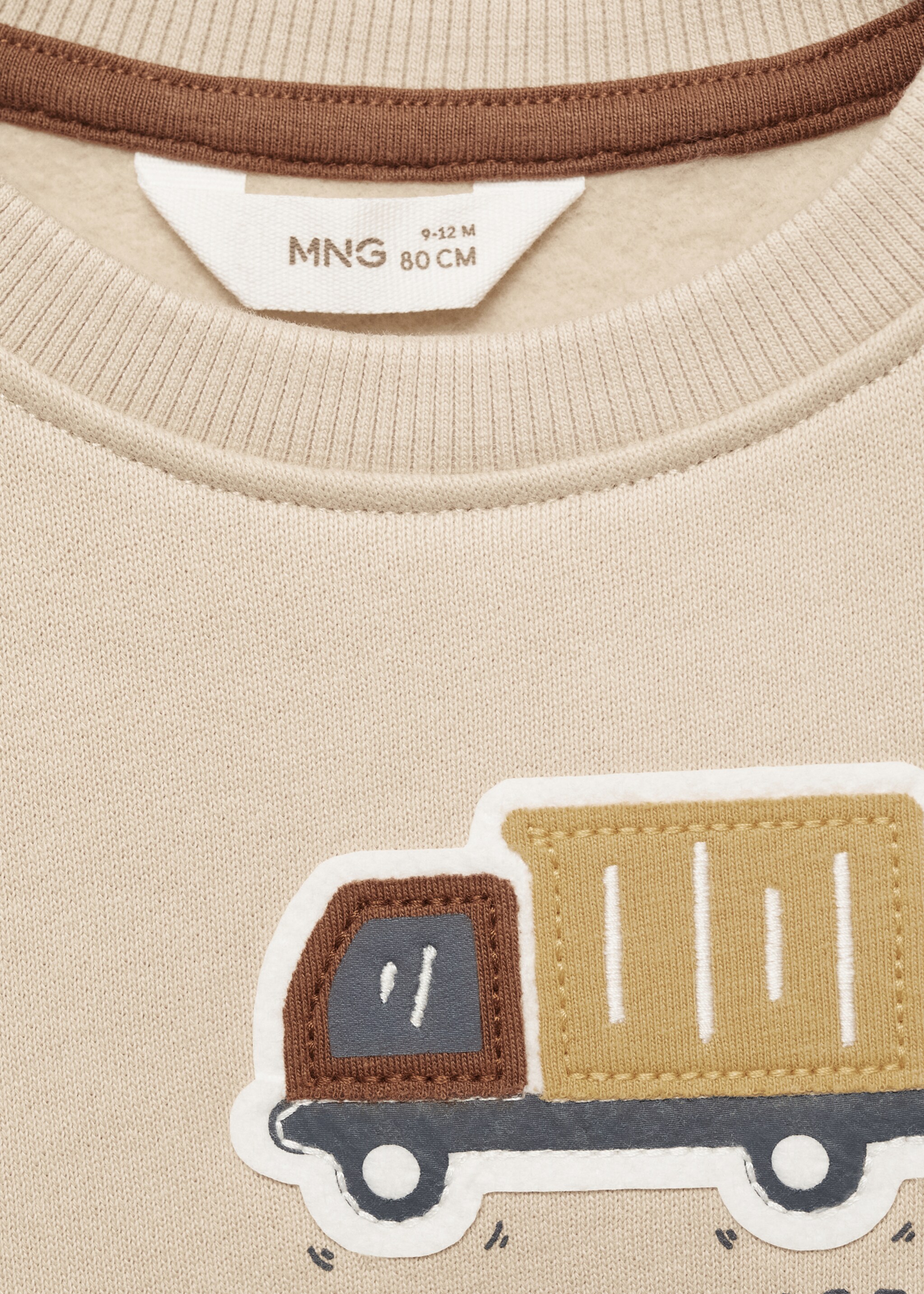 Path print sweatshirt - Details of the article 8, Sand. Ref: 77086735-00.