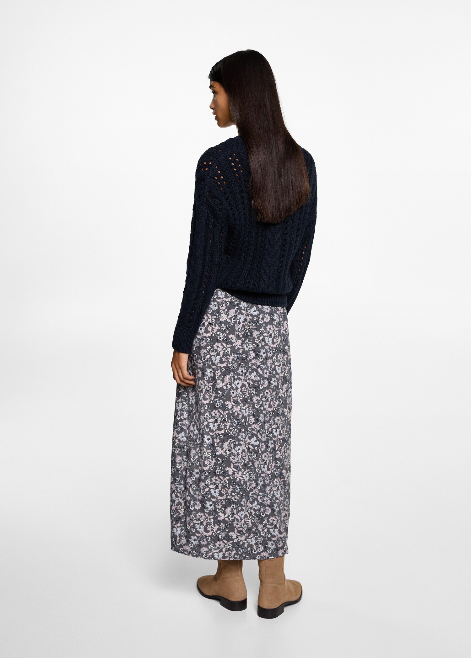 Slit floral skirt - Reverse of the article