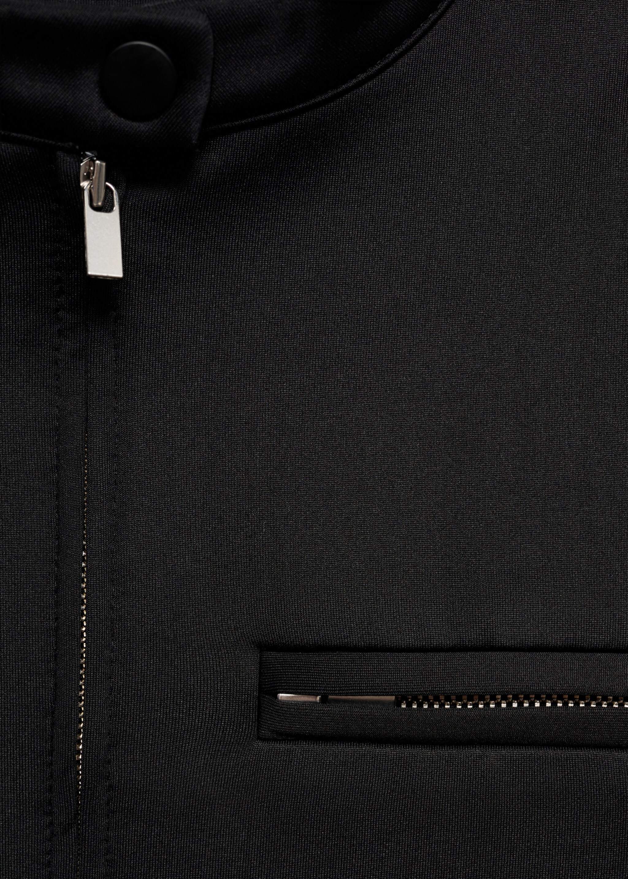 Cropped jacket with pockets - Details of the article 8, Black. Ref: 77086755-00.