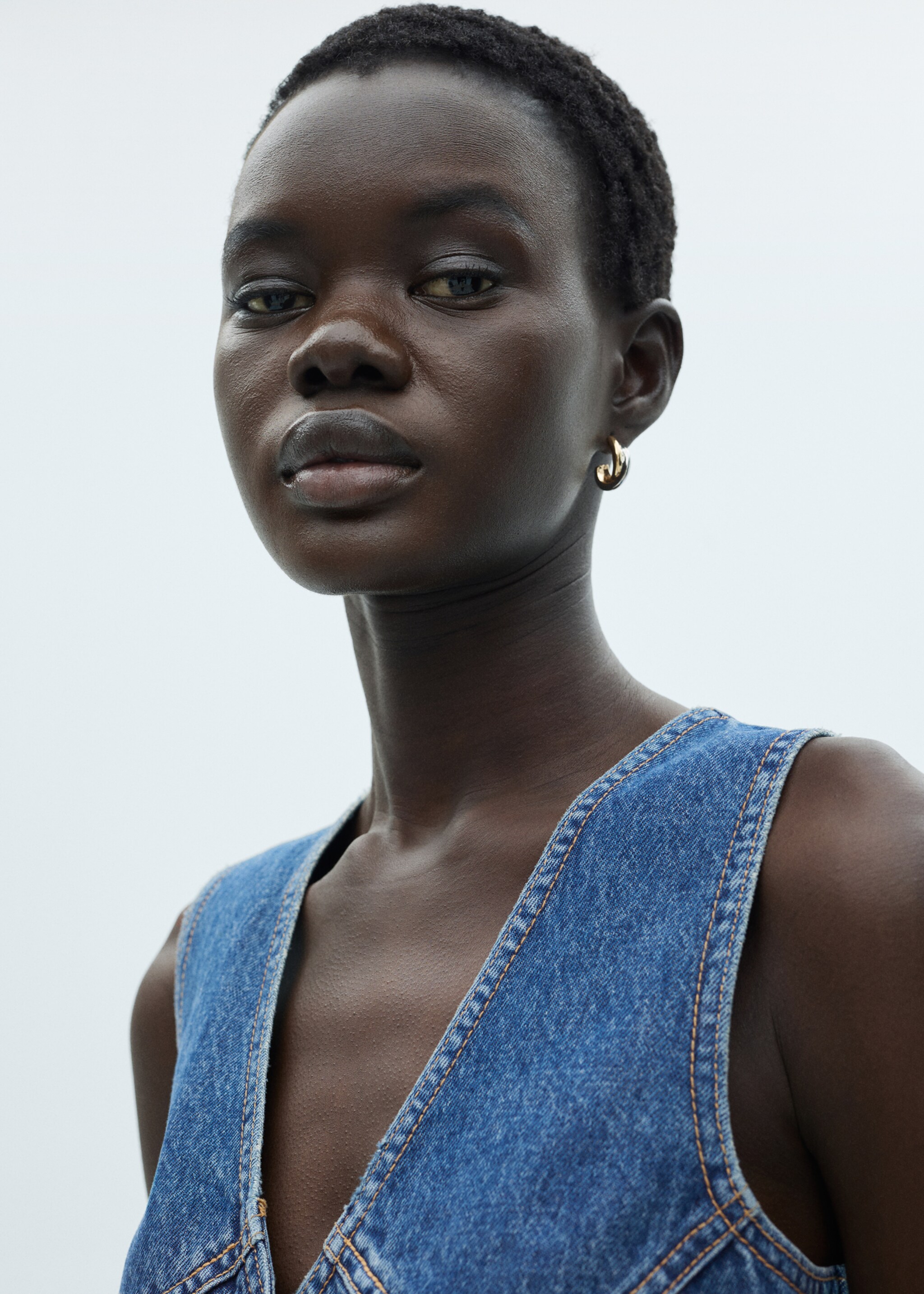 Denim waistcoat with contrast details - Details of the article 1, Dark Blue. Ref: 77087118-00.