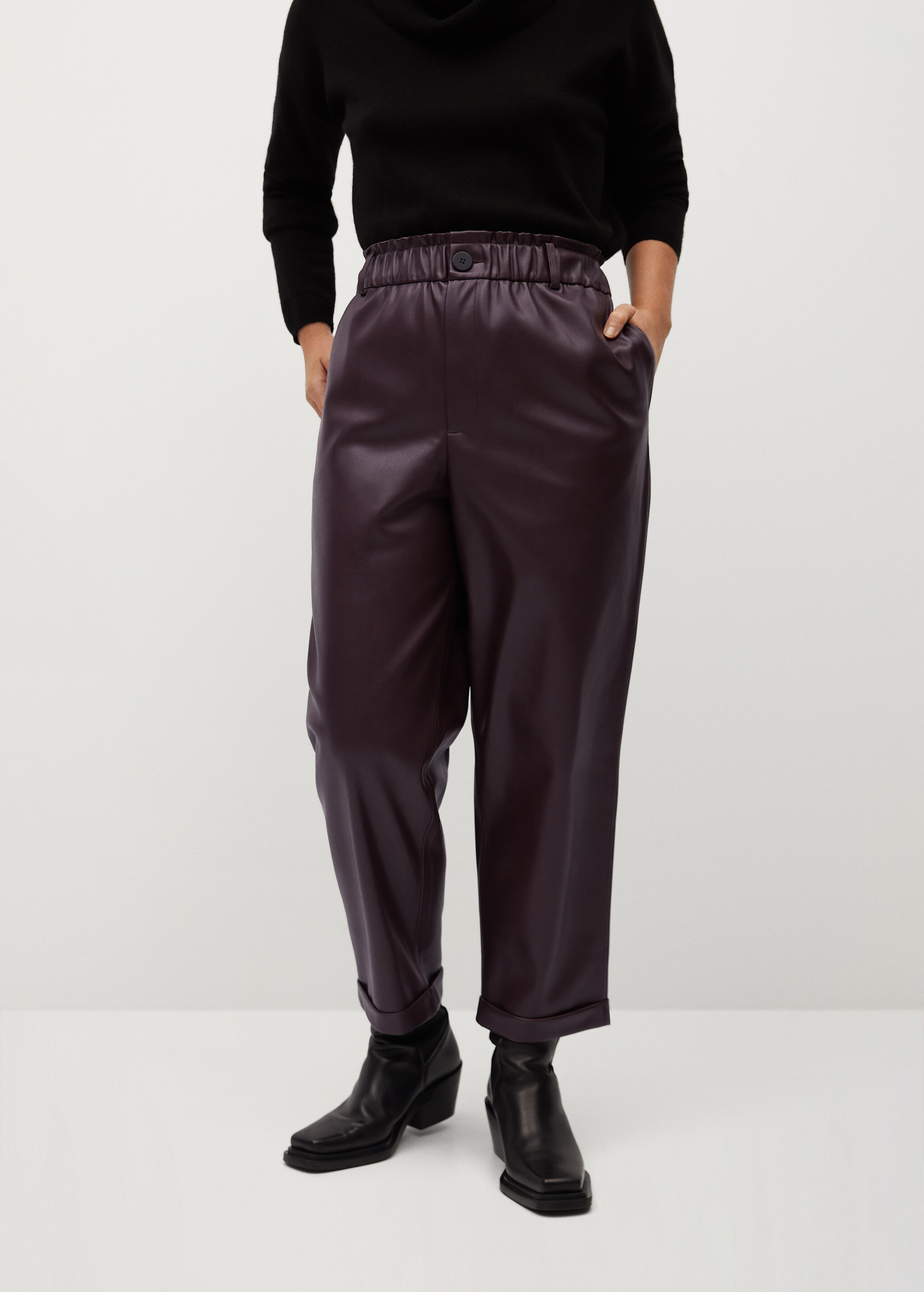 Leather-effect slouchy trousers - Medium plane
