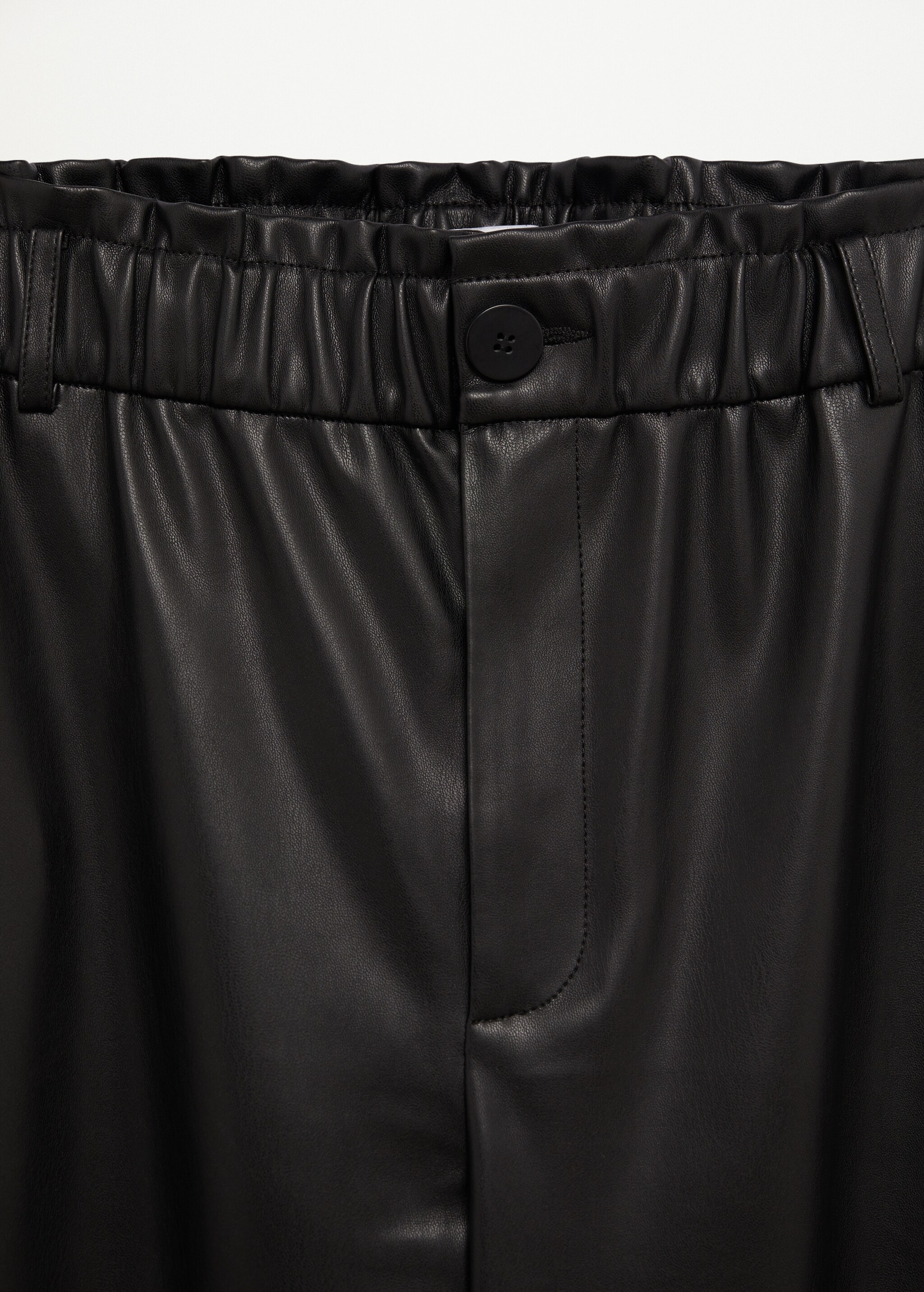 Leather-effect slouchy trousers - Details of the article 8
