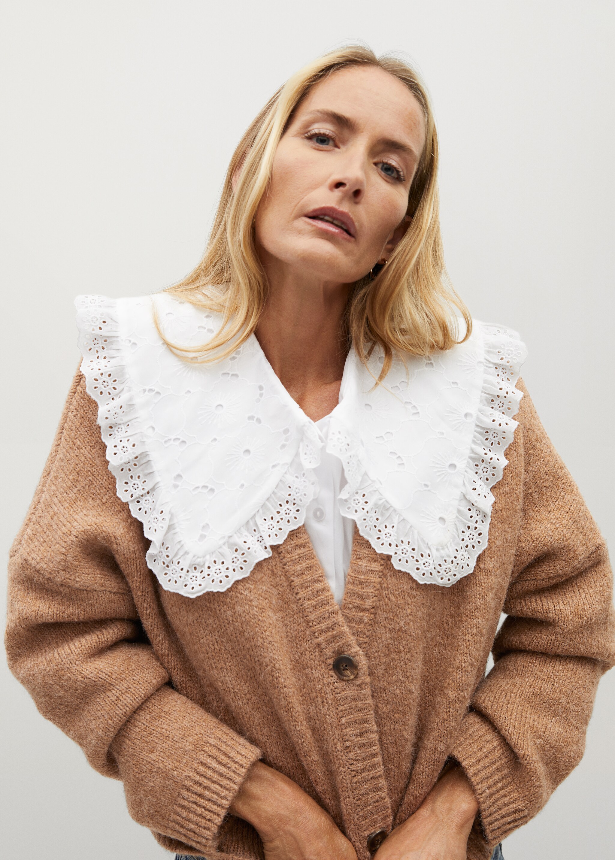 Button knit cardigan - Details of the article 3
