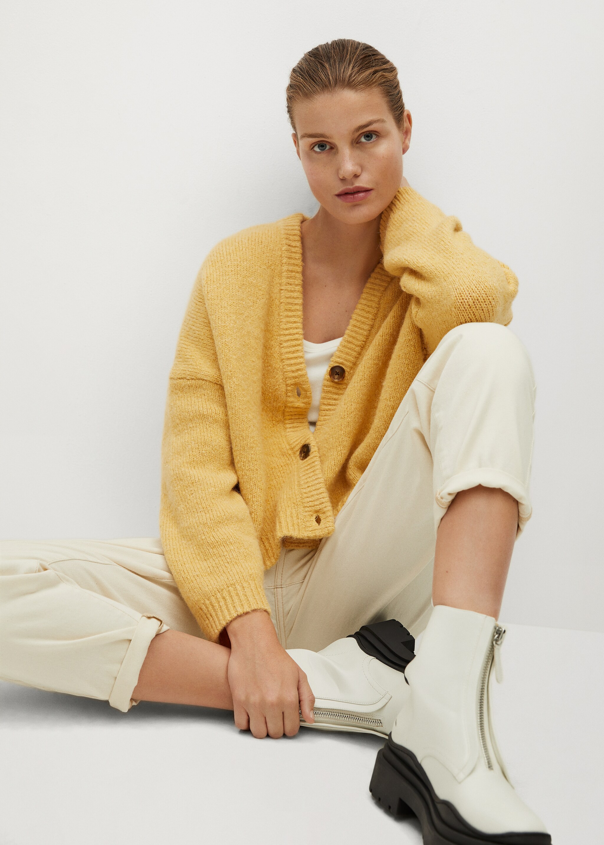 Button knit cardigan - Details of the article 1