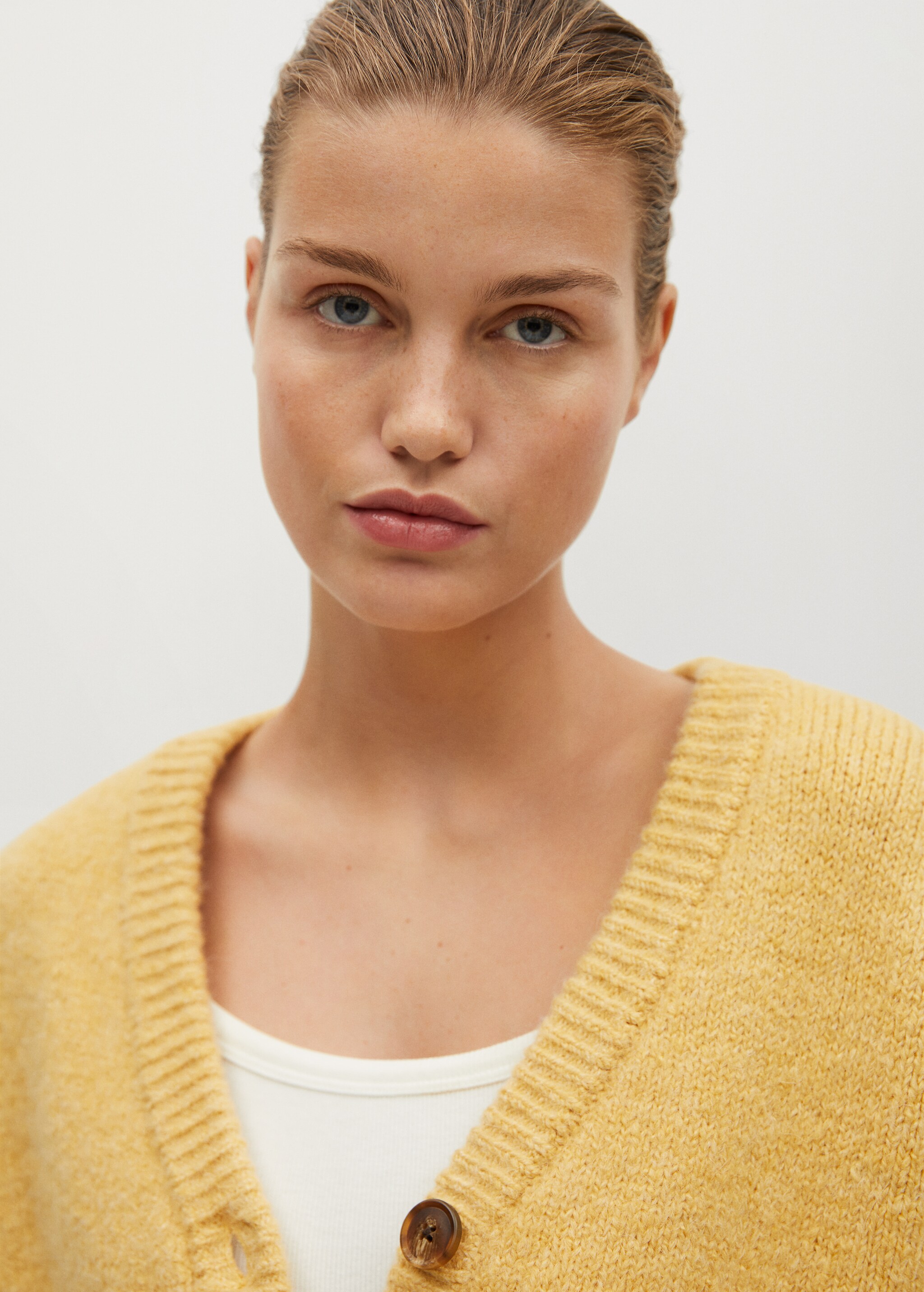 Button knit cardigan - Details of the article 2
