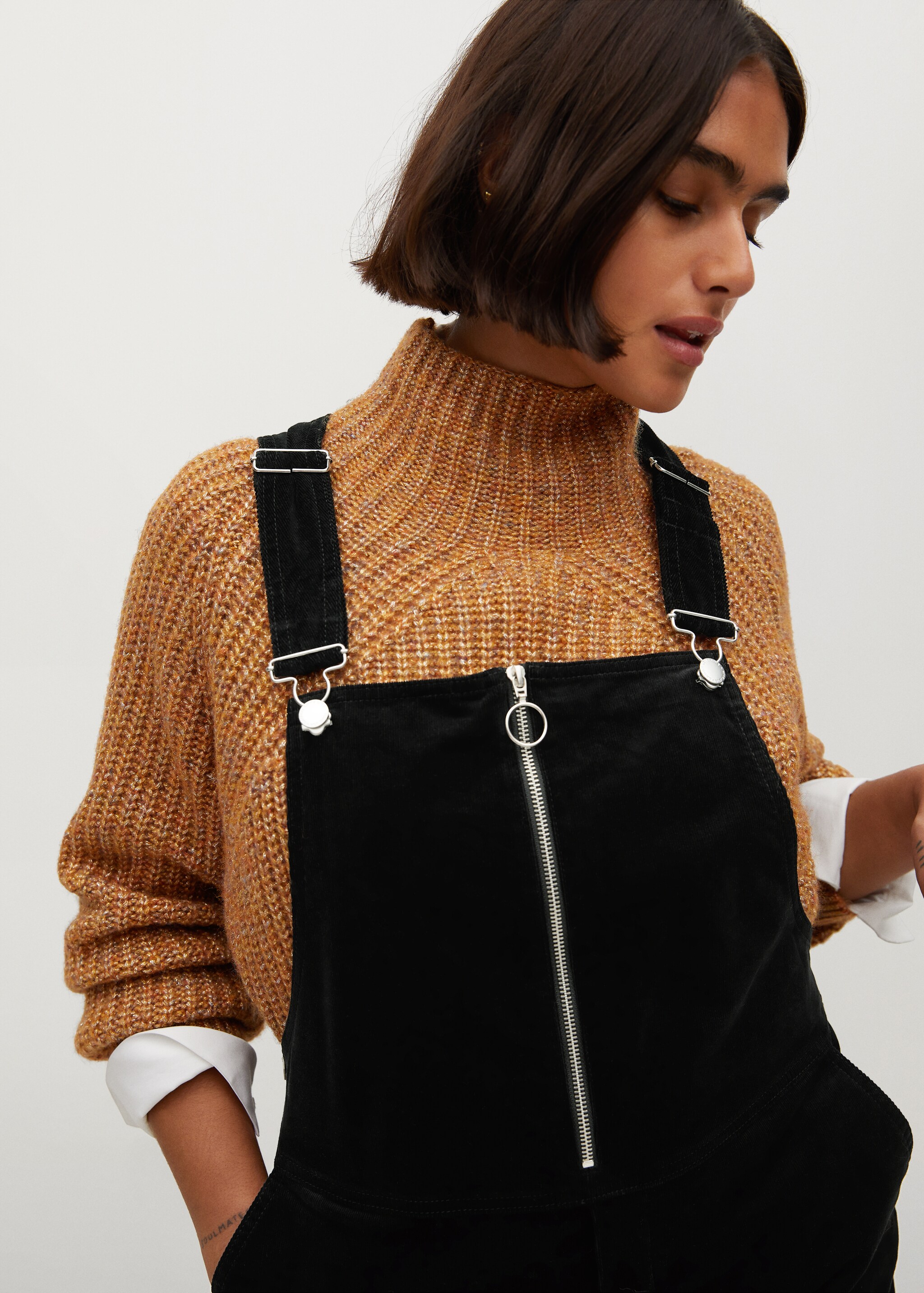 Long corduroy dungarees - Details of the article 1