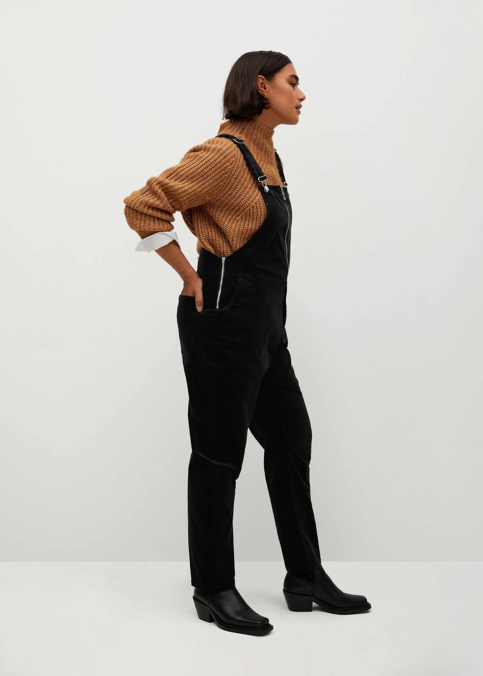 Long corduroy dungarees - Details of the article 3