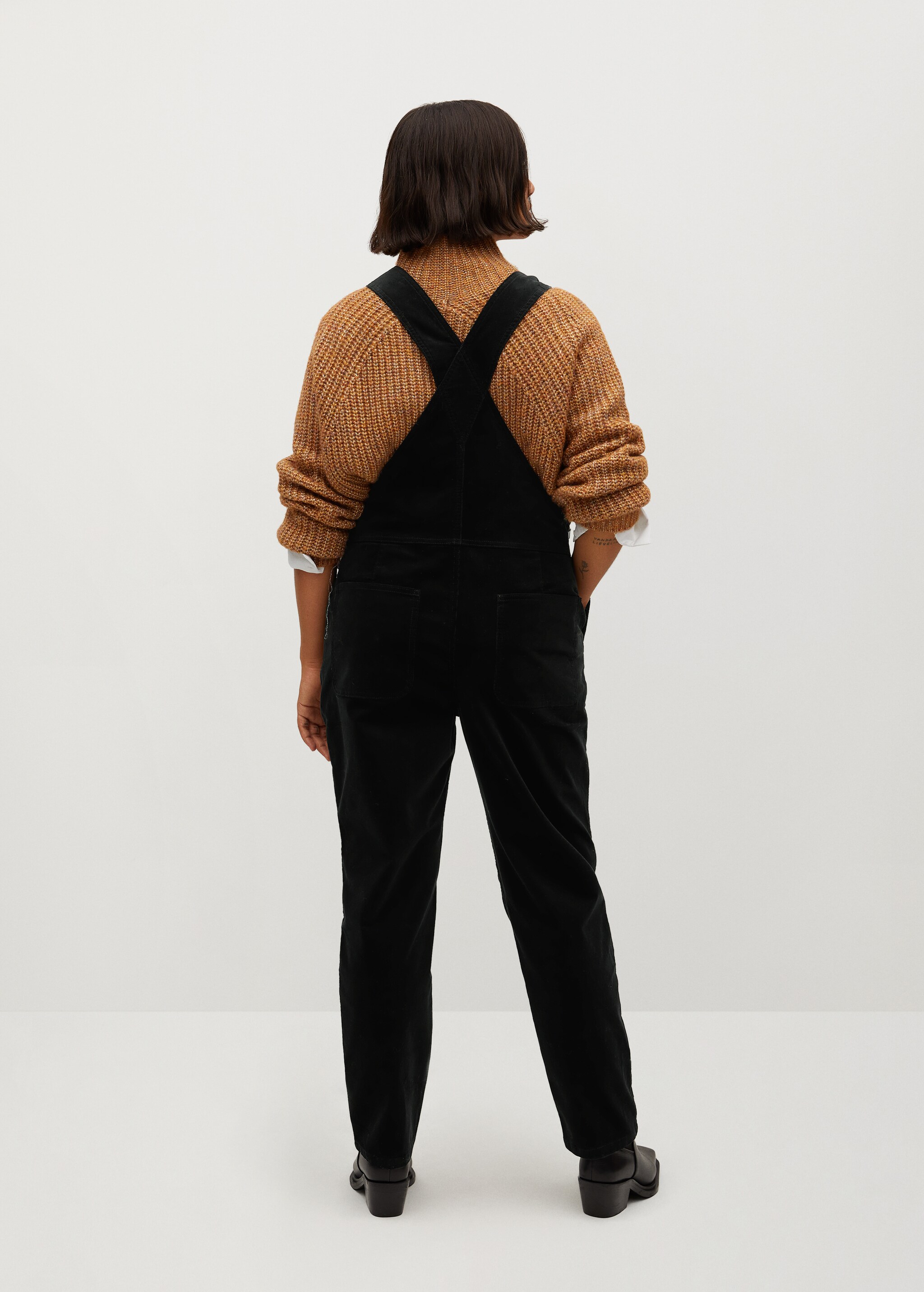 Long corduroy dungarees - Reverse of the article
