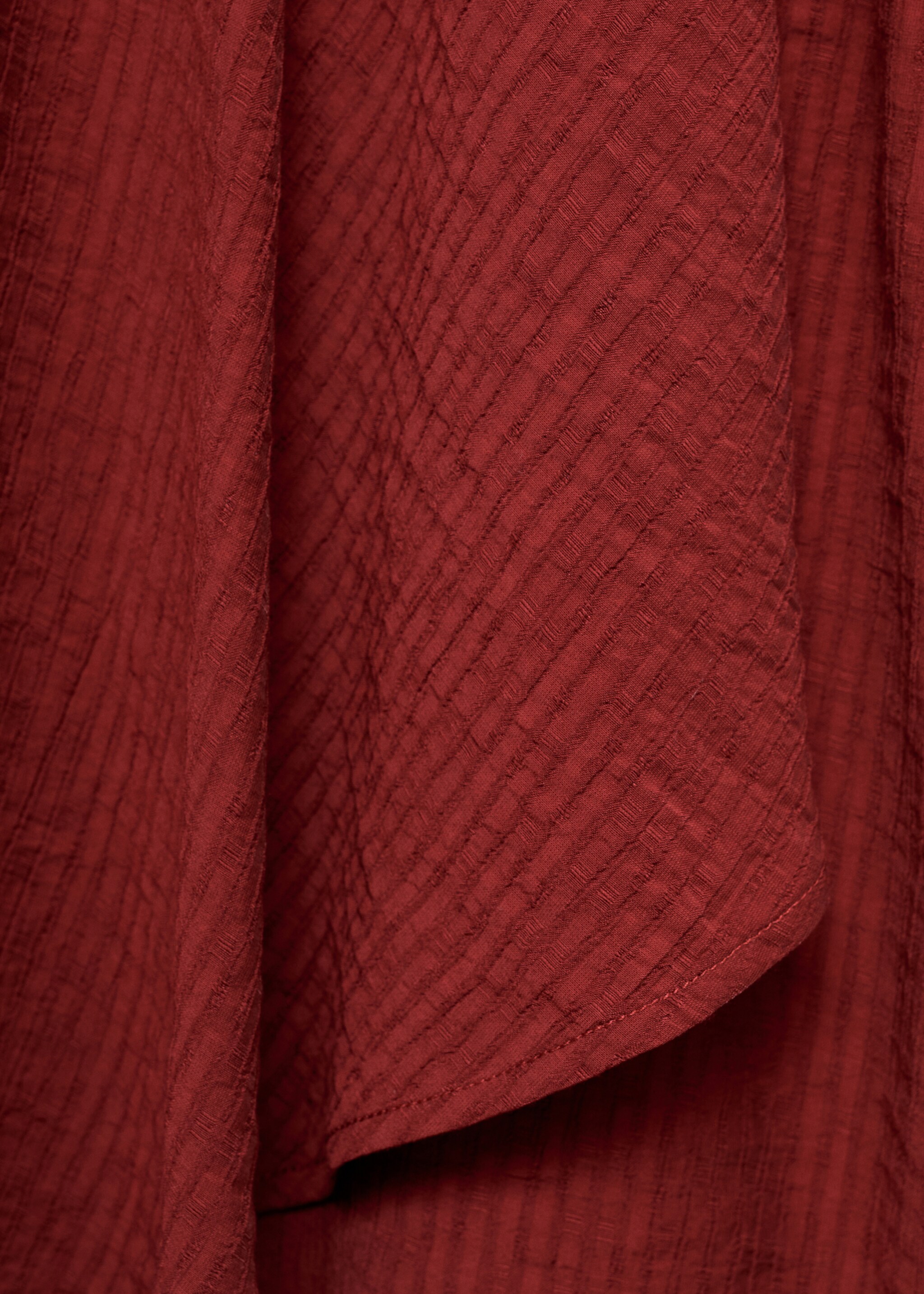 Robe courte texturée - Détail de l'article 0, Grenat. Ref: 77087645-00.