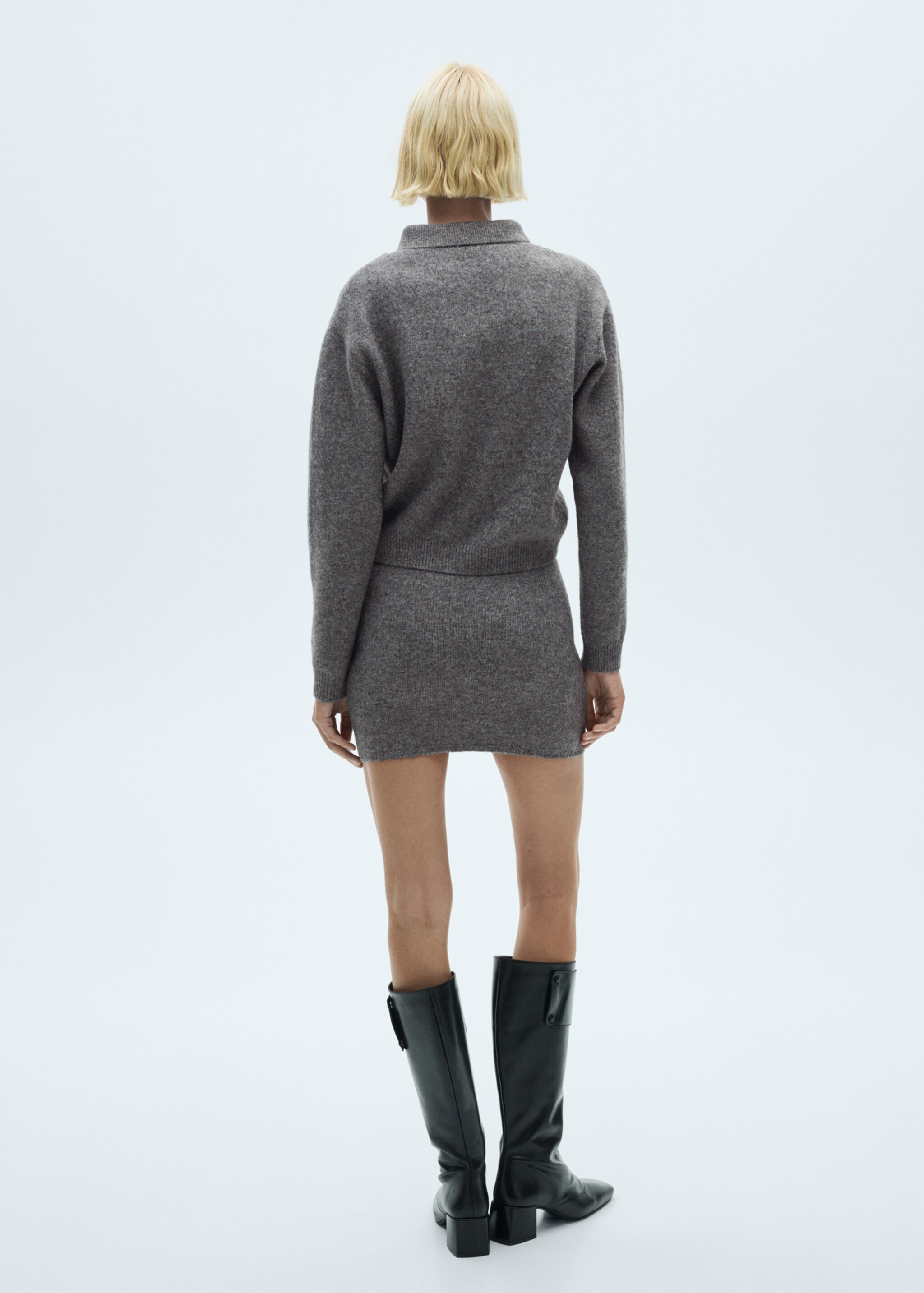 Knitted miniskirt - Reverse of the article, Charcoal. Ref: 77087658-00.