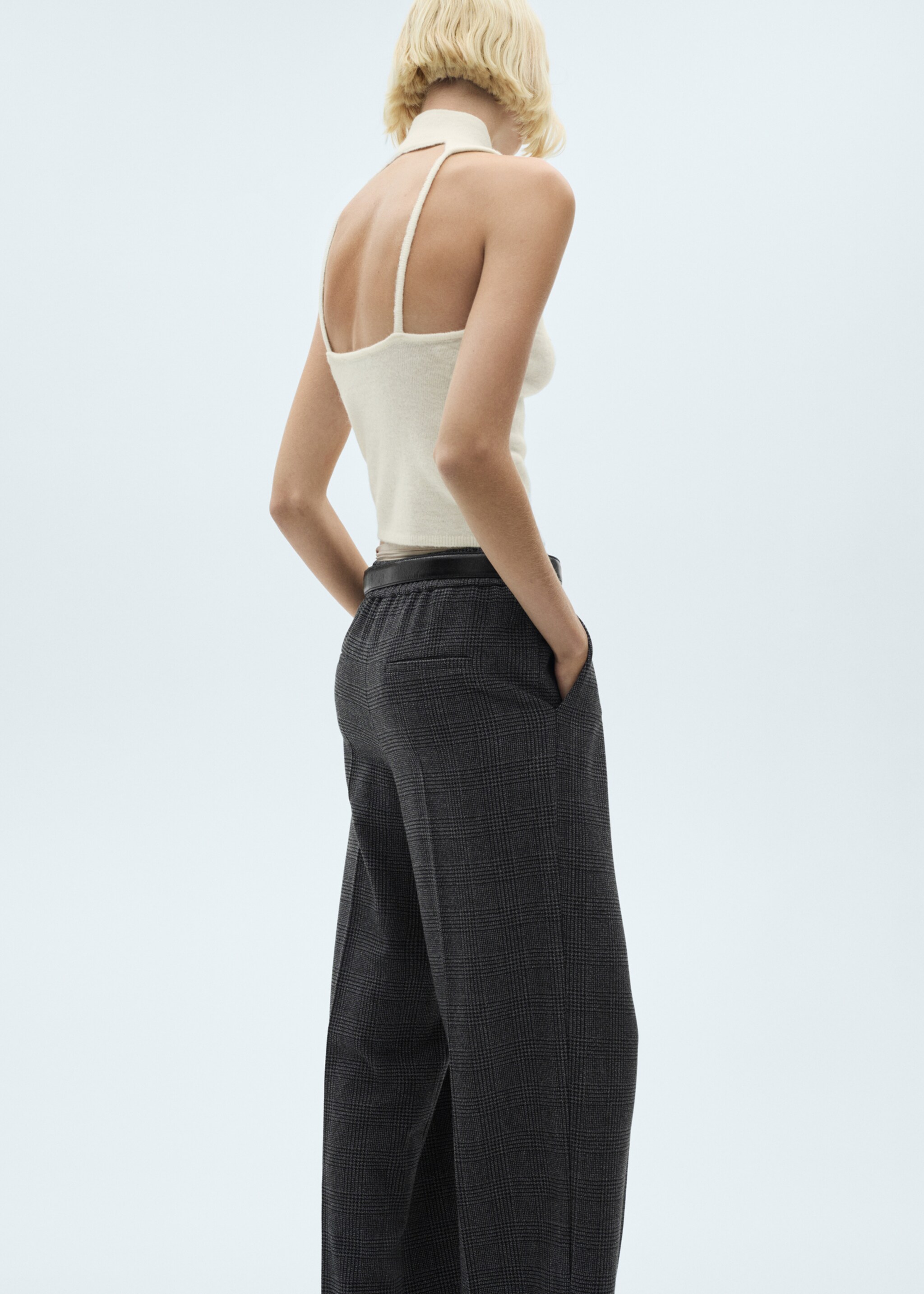 Open back knitted top - Reverse of the article, Ecru. Ref: 77087661-00.