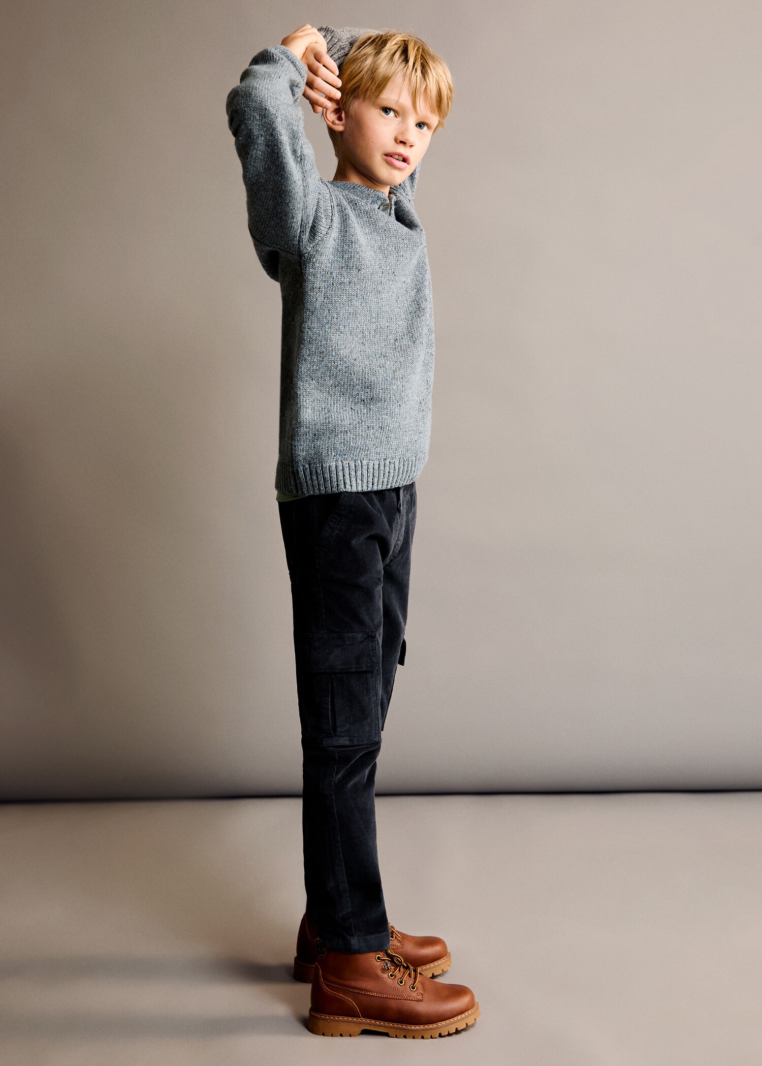 Corduroy cargo pants - Details of the article 2
