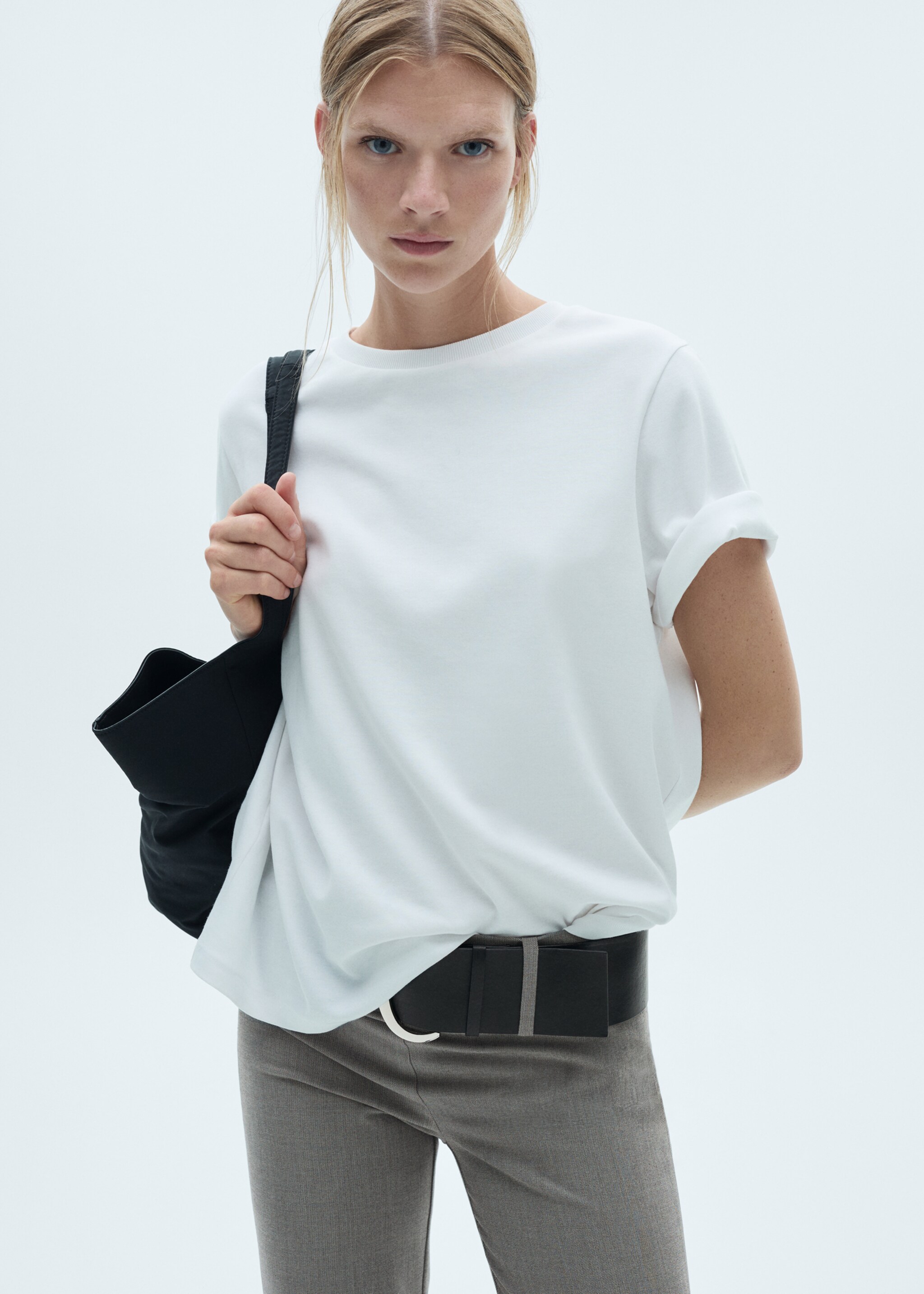 Belt straight-fit trousers - Details of the article 1, Grey. Ref: 77087681-00.