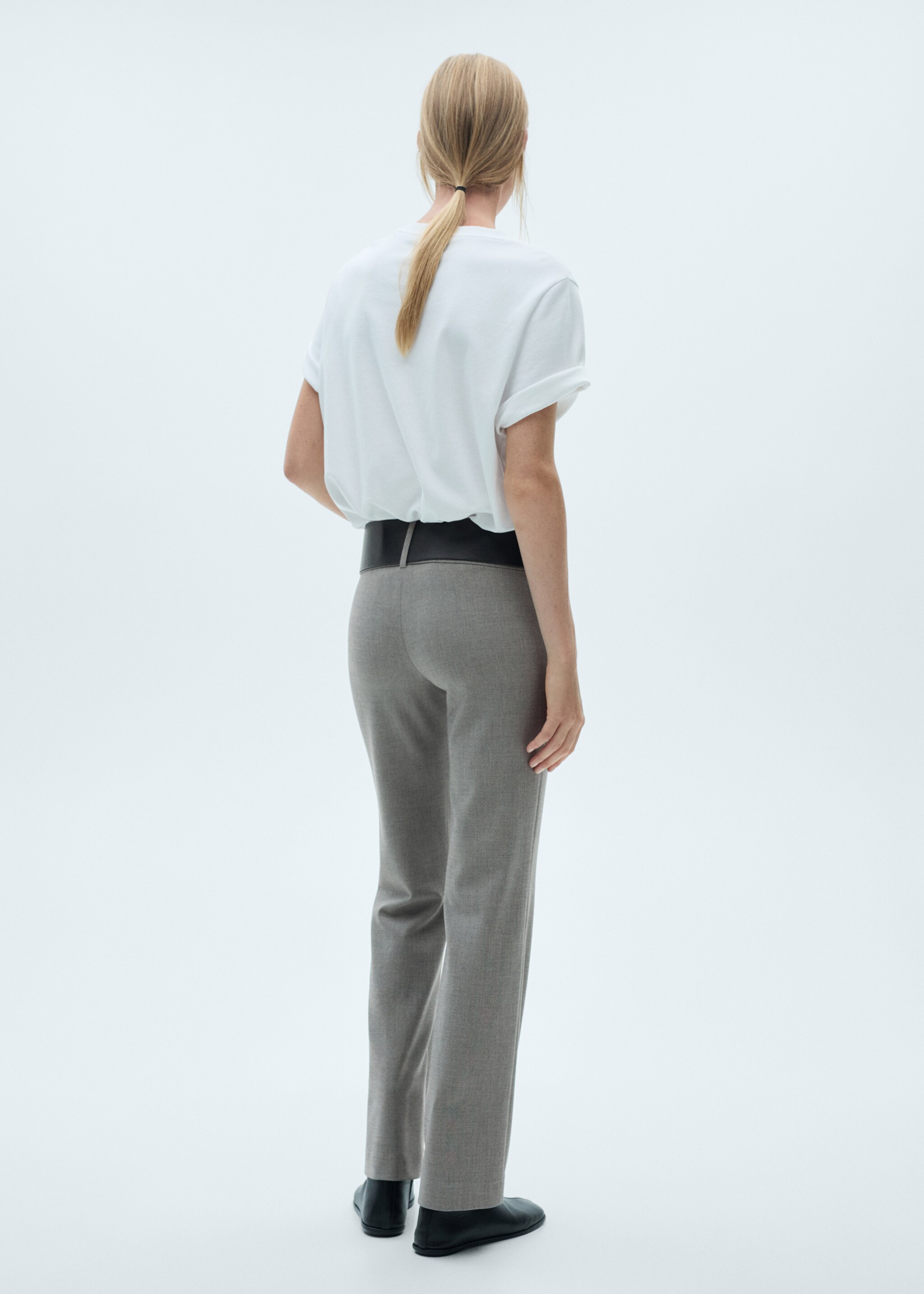 Belt straight-fit trousers - Reverse of the article, Grey. Ref: 77087681-00.