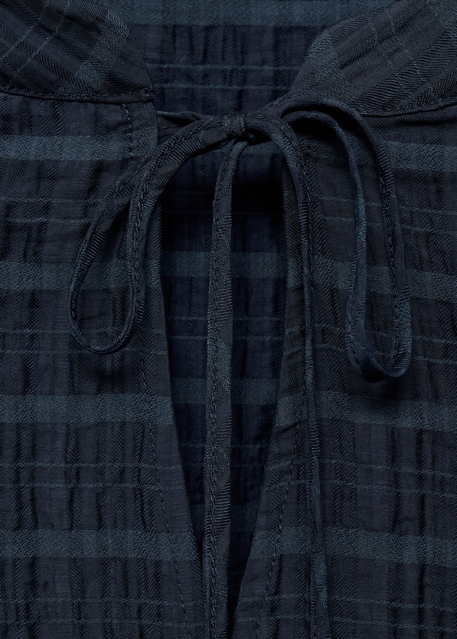 Bow check blouse - Details of the article 8
