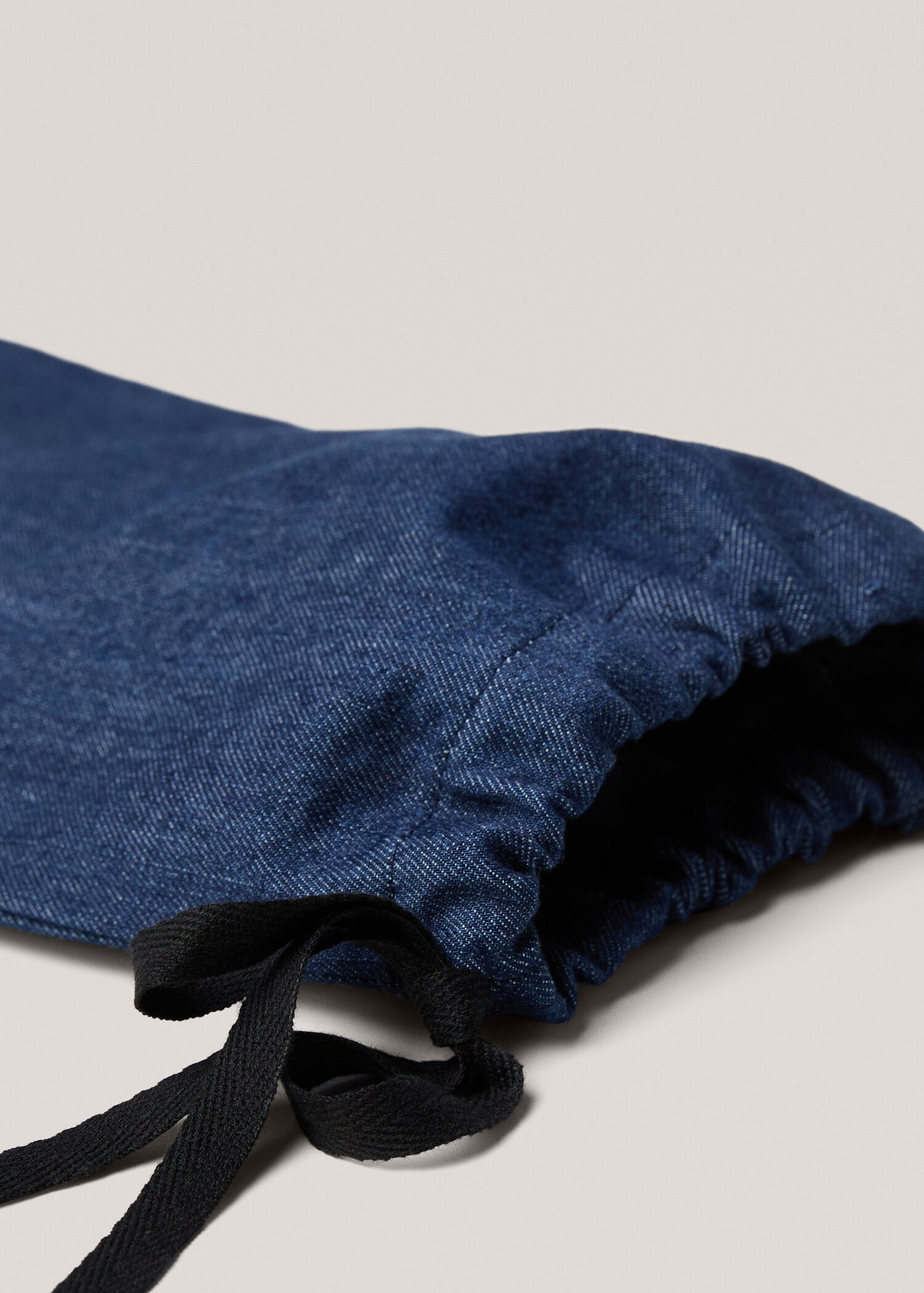 Denim bread bag with adjustable strap - Details of the article 1