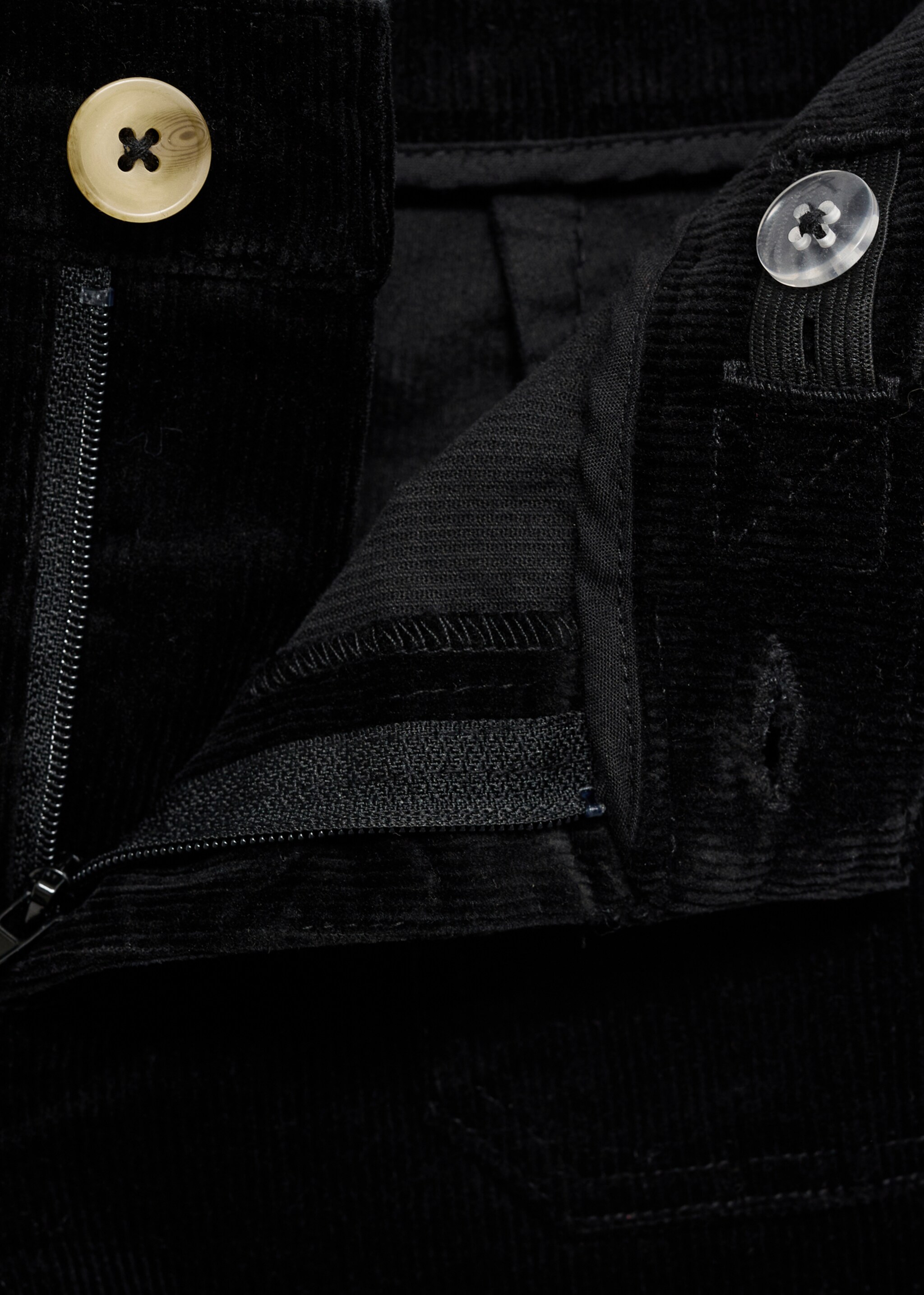Pantalón micropana bolsillos - Detalle del artículo 8, Negro. Ref: 77087918-00.