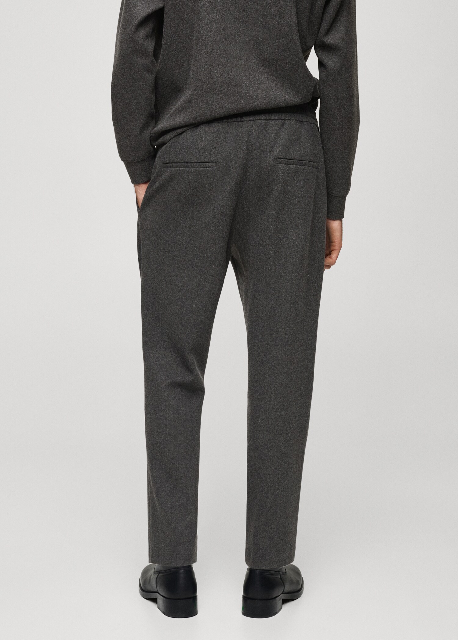 Flanell-Jogger Pants mit Kordelzug - Rückseite des Artikels