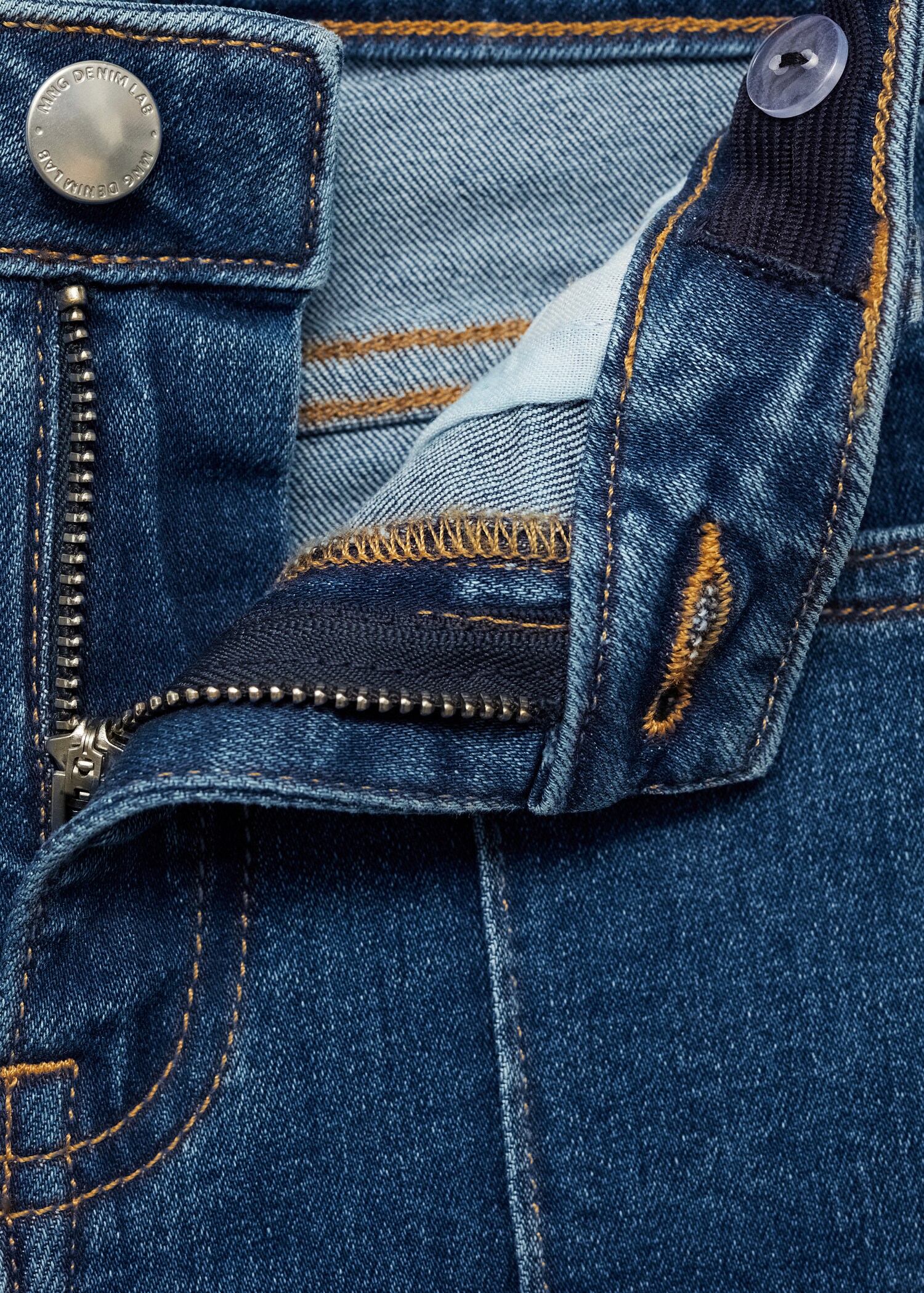 Jean flare à coutures décoratives - Détail de l'article 8