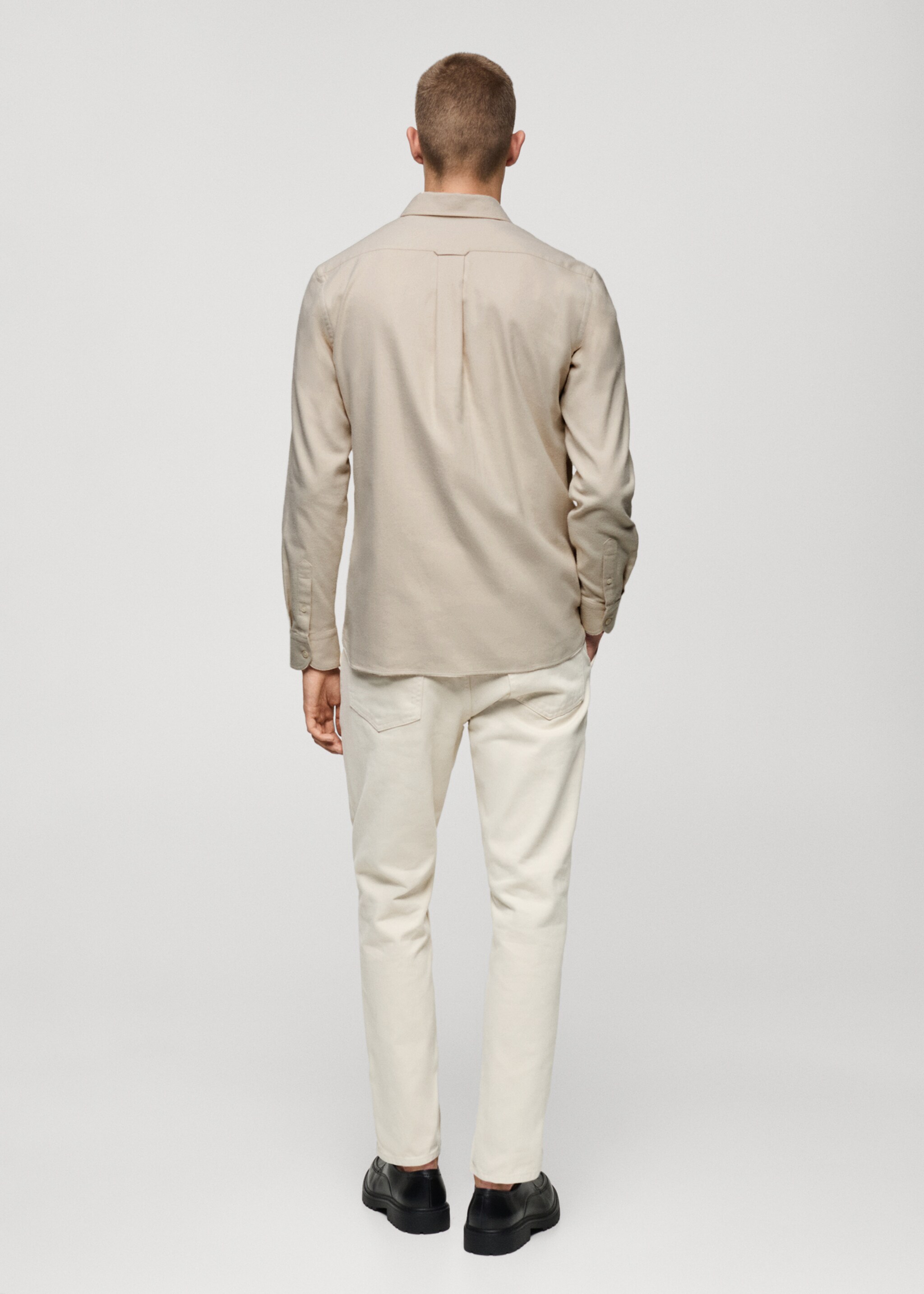 Regular-Fit-Hemd aus 100 % Baumwoll-Flanell - Rückseite des Artikels, Hellgrau/Pastellgrau. Ref: 77087923-00.