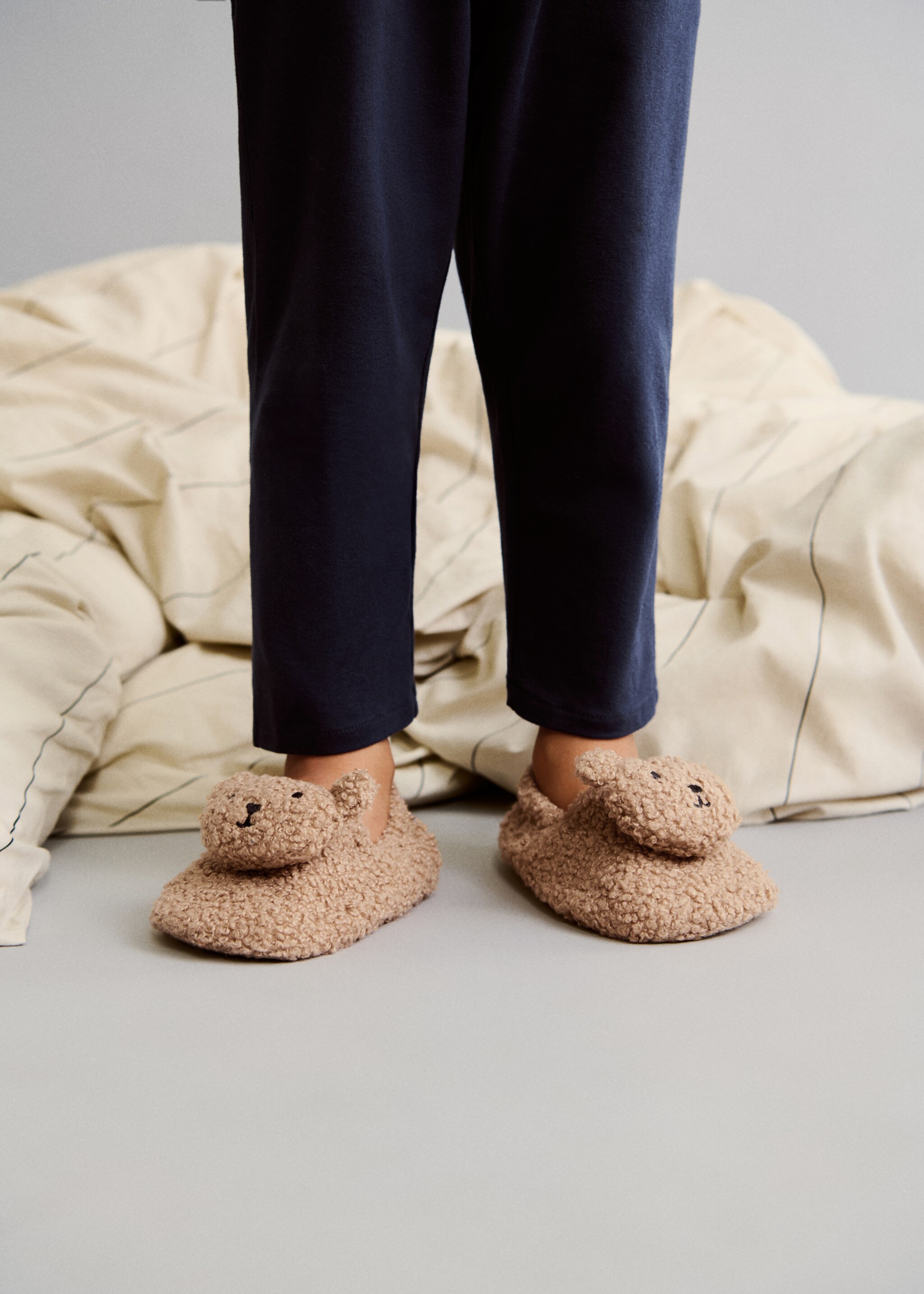 Chaussons ours - Détail de l'article 5, Beige. Ref: 77087927-00.