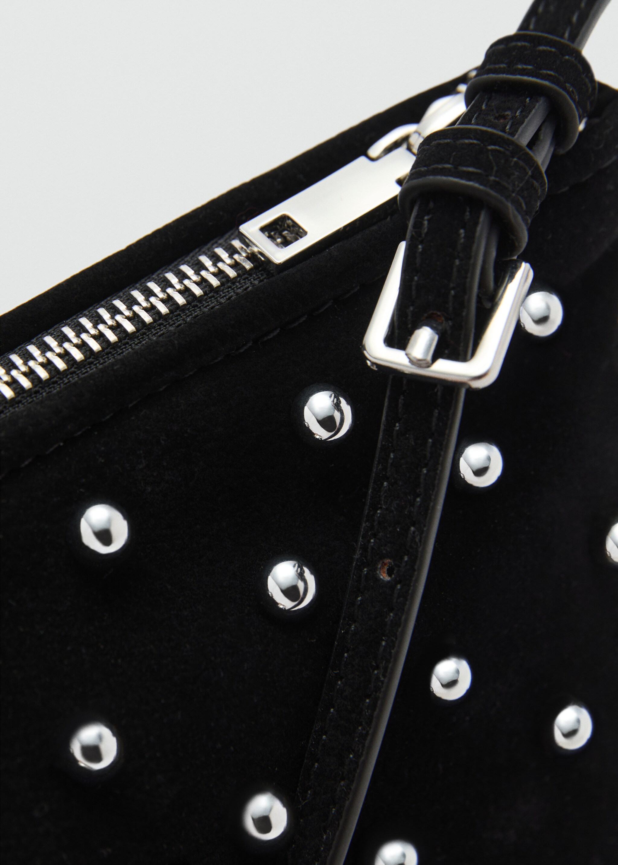Decorative studs bag - Details of the article 2, Black. Ref: 77087929-00.