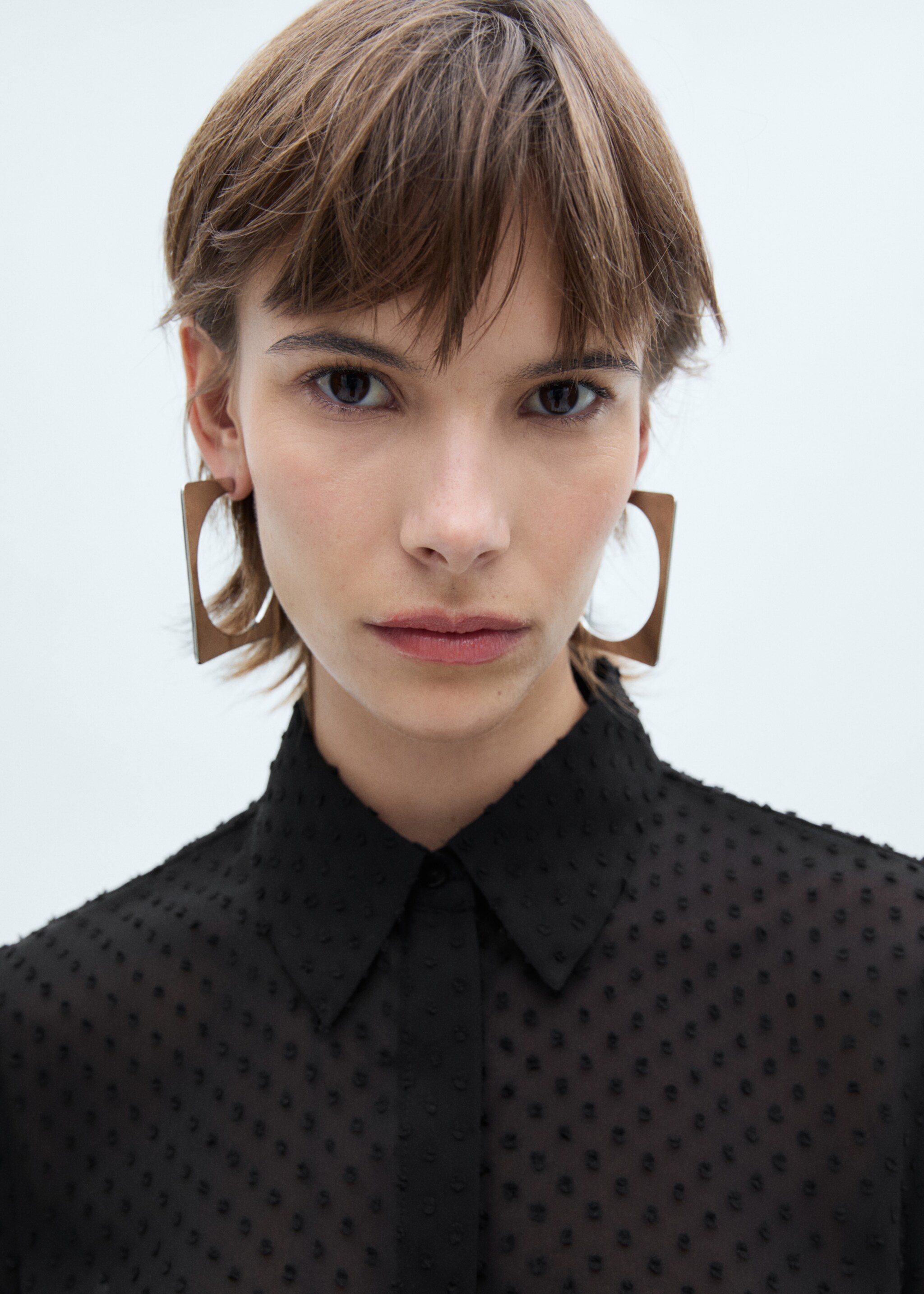 Plumeti shirt with hidden buttons - Details of the article 1, Black. Ref: 77088263-00.