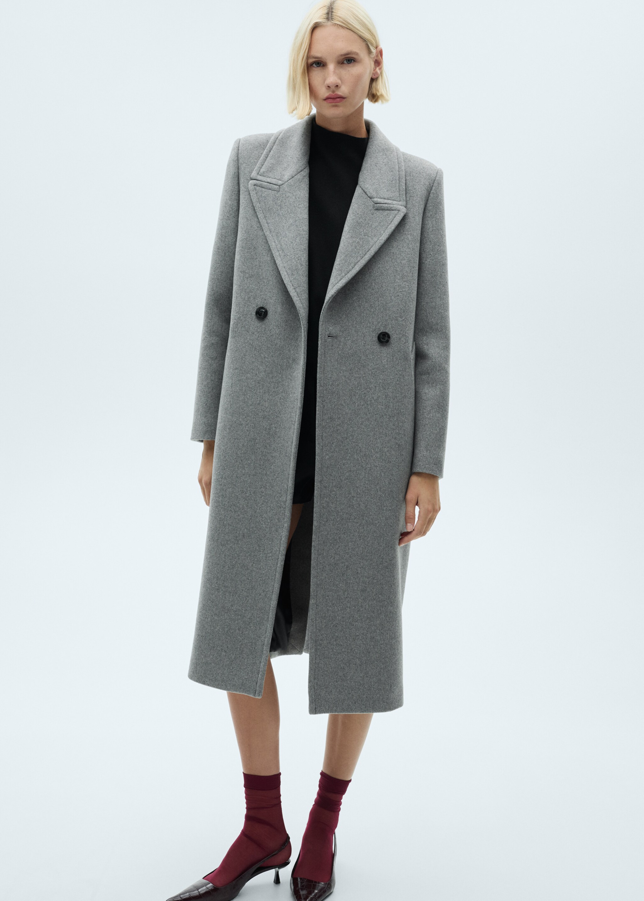 Abric de llana amb solapes - Pla mig, Gris. Ref: 77088267-00.