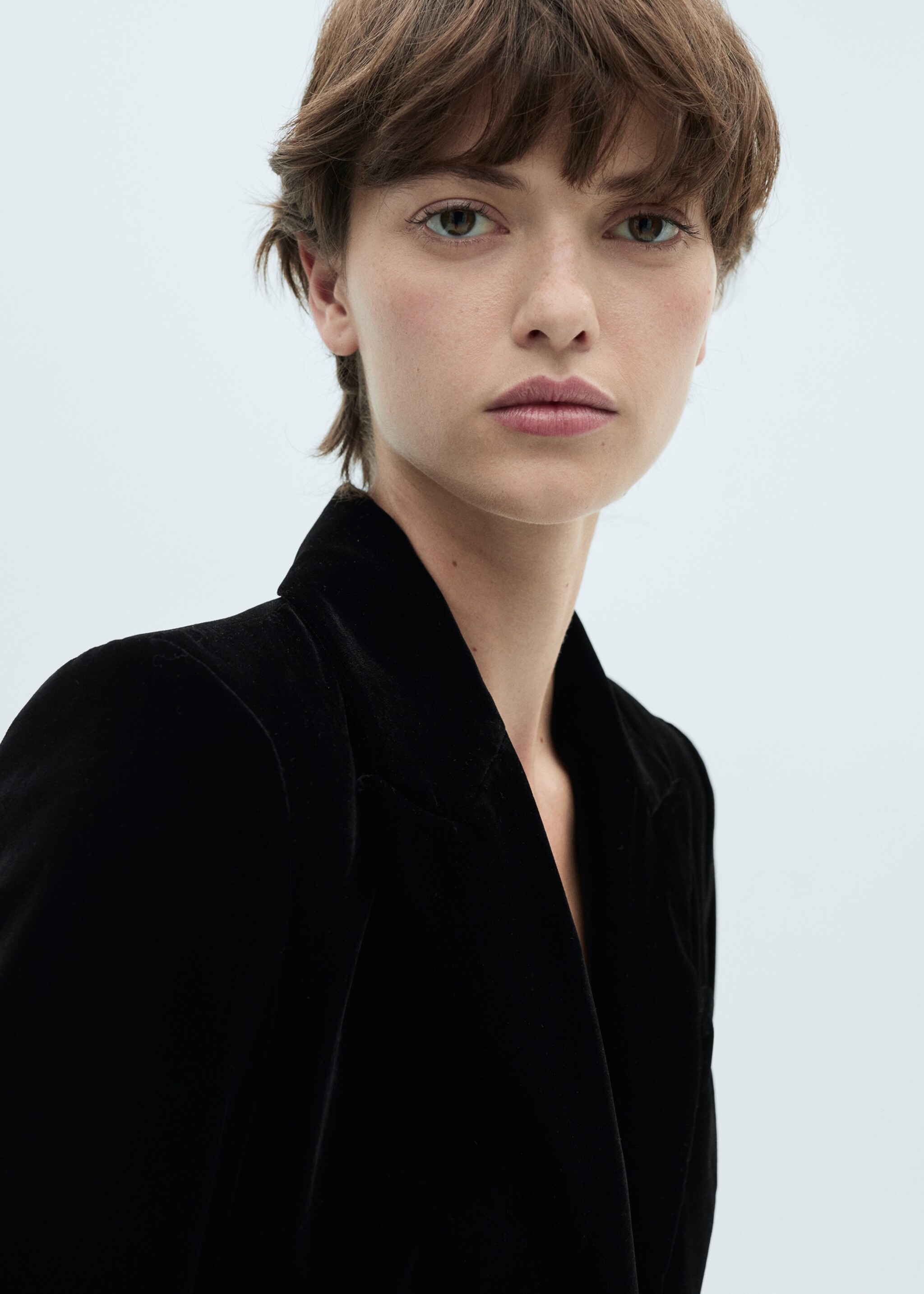 Structured velvet blazer - Details of the article 1, Black. Ref: 77088273-00.