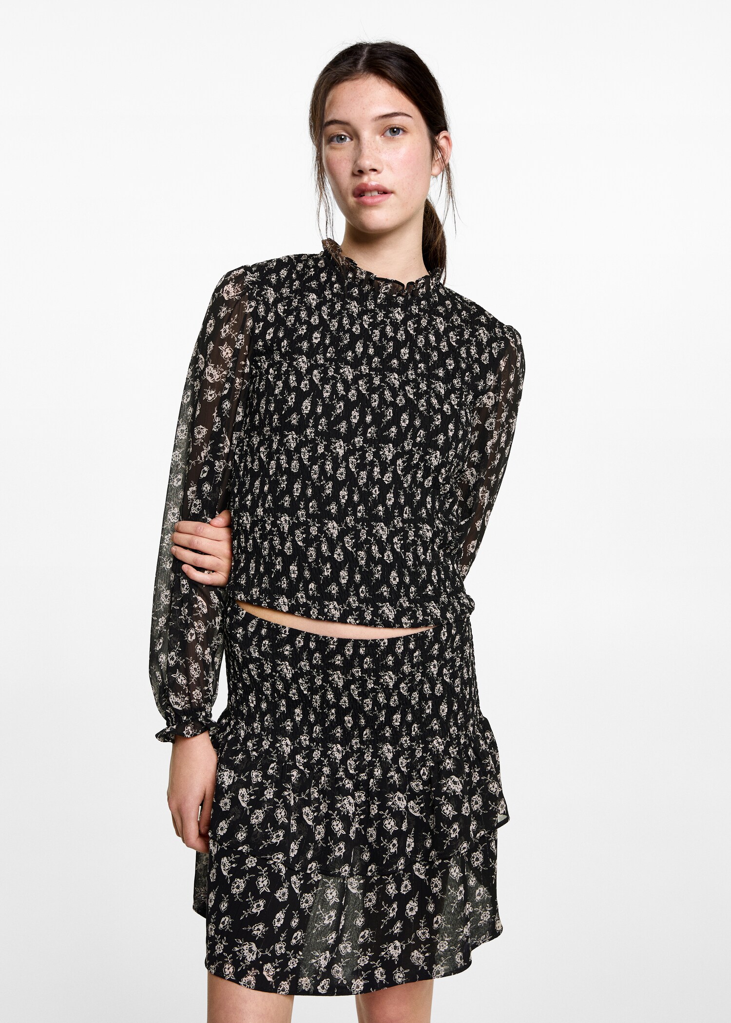 Brusa frunzida floral - Pla mig