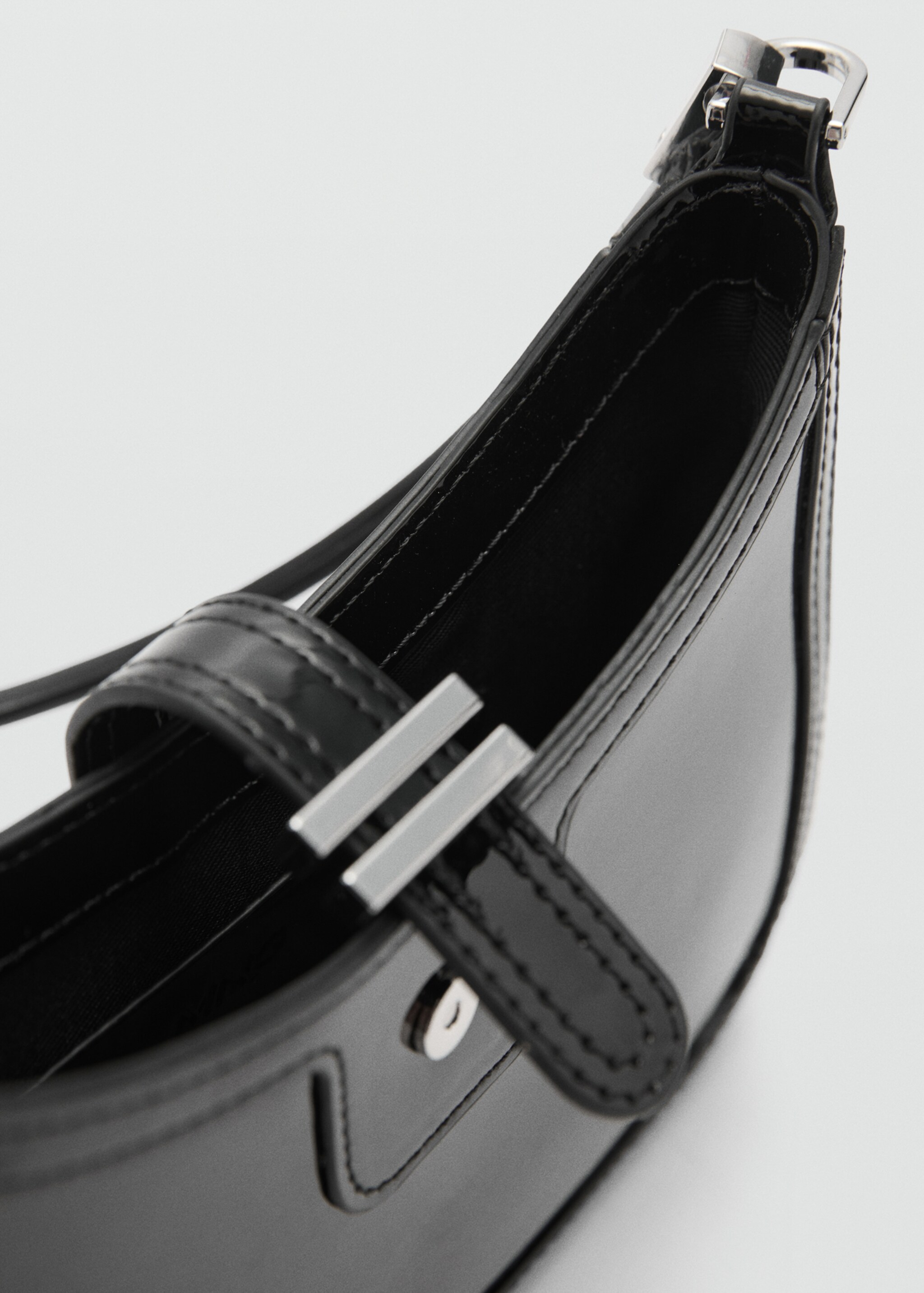 Patent leather-effect shoulder bag - Details of the article 2, Black. Ref: 77088278-00.