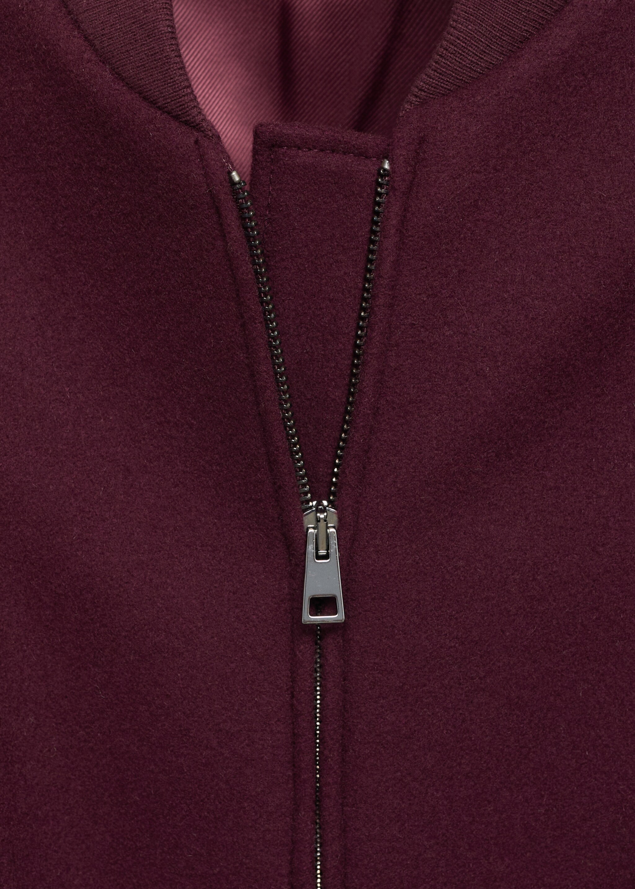 Bomberjacke aus Wolle mit Taschen - Detail des Artikels 8, Bordeaux. Ref: 77088285-00.