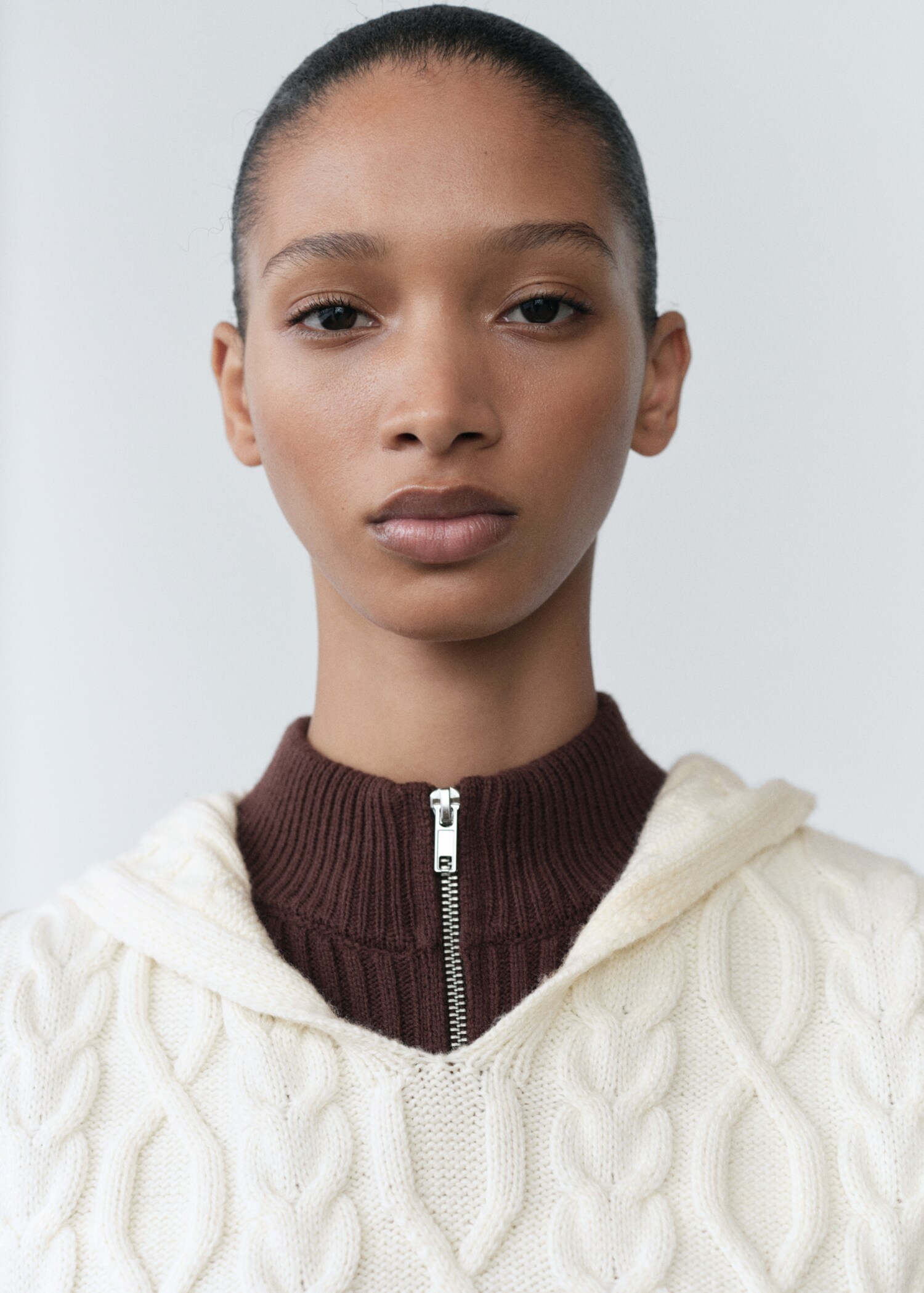 Kabelstickad väst med huva - Detaljer om artikeln 1