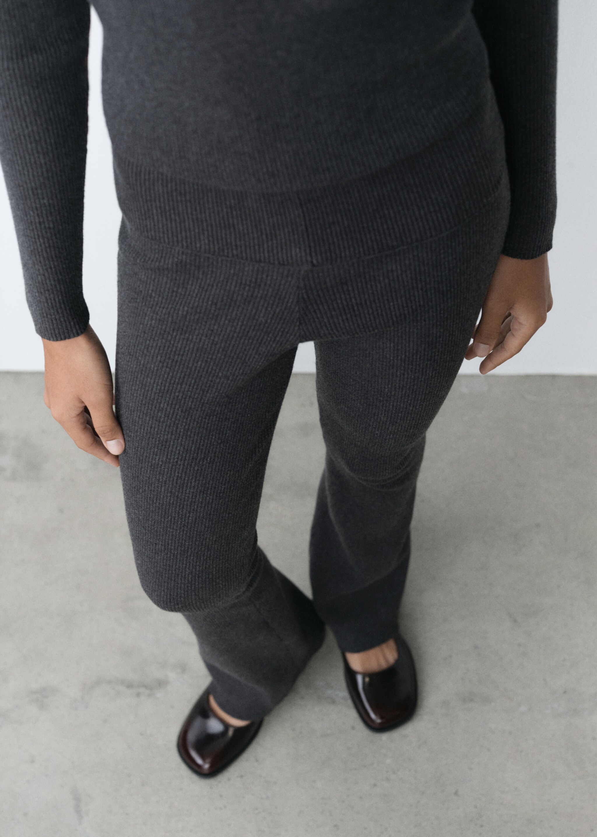 Trousers with knitted waistband - Medium plane, Grey. Ref: 77088636-00.