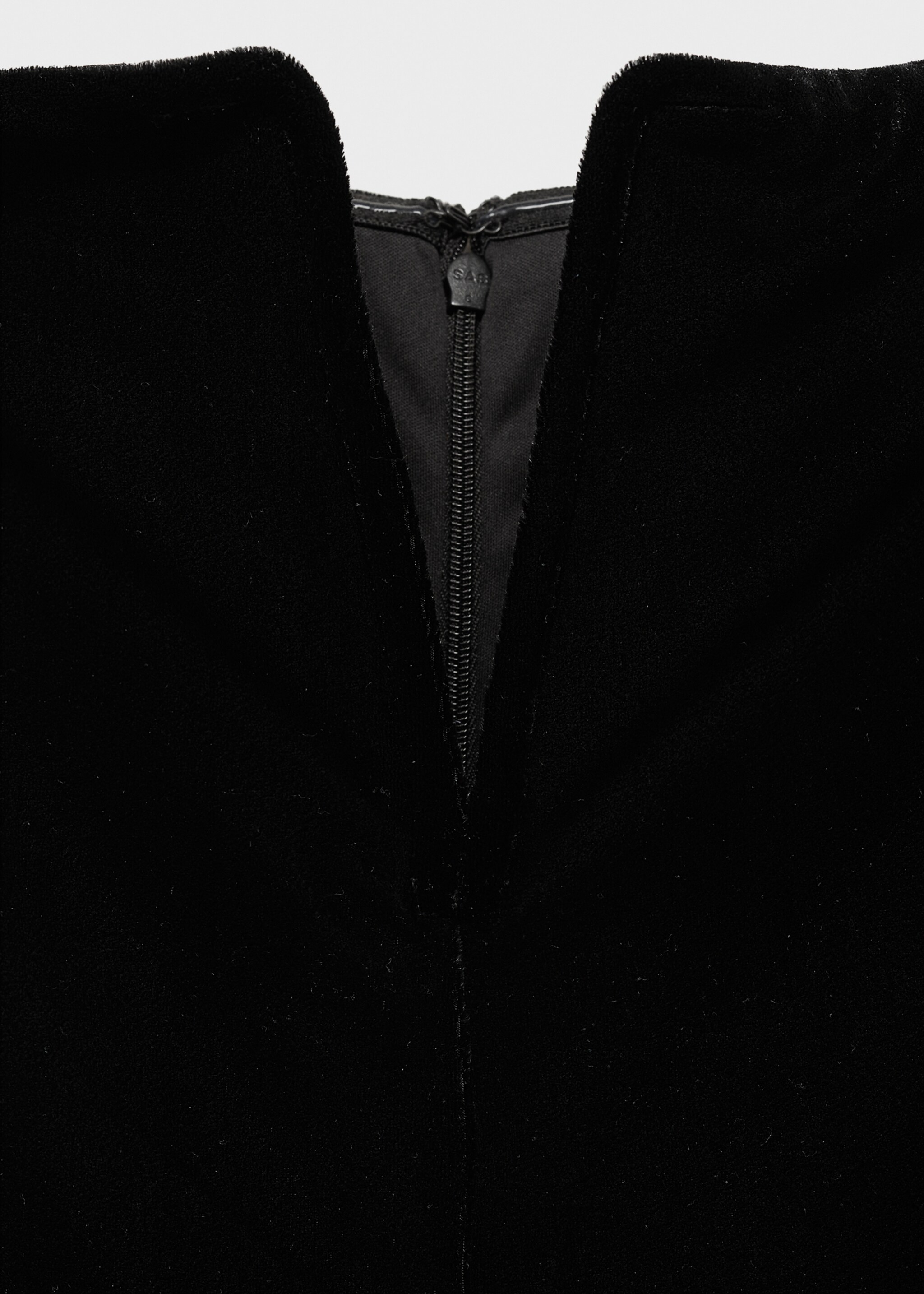 Strapless velvet jumpsuit - Details of the article 8, Black. Ref: 77089061-00.