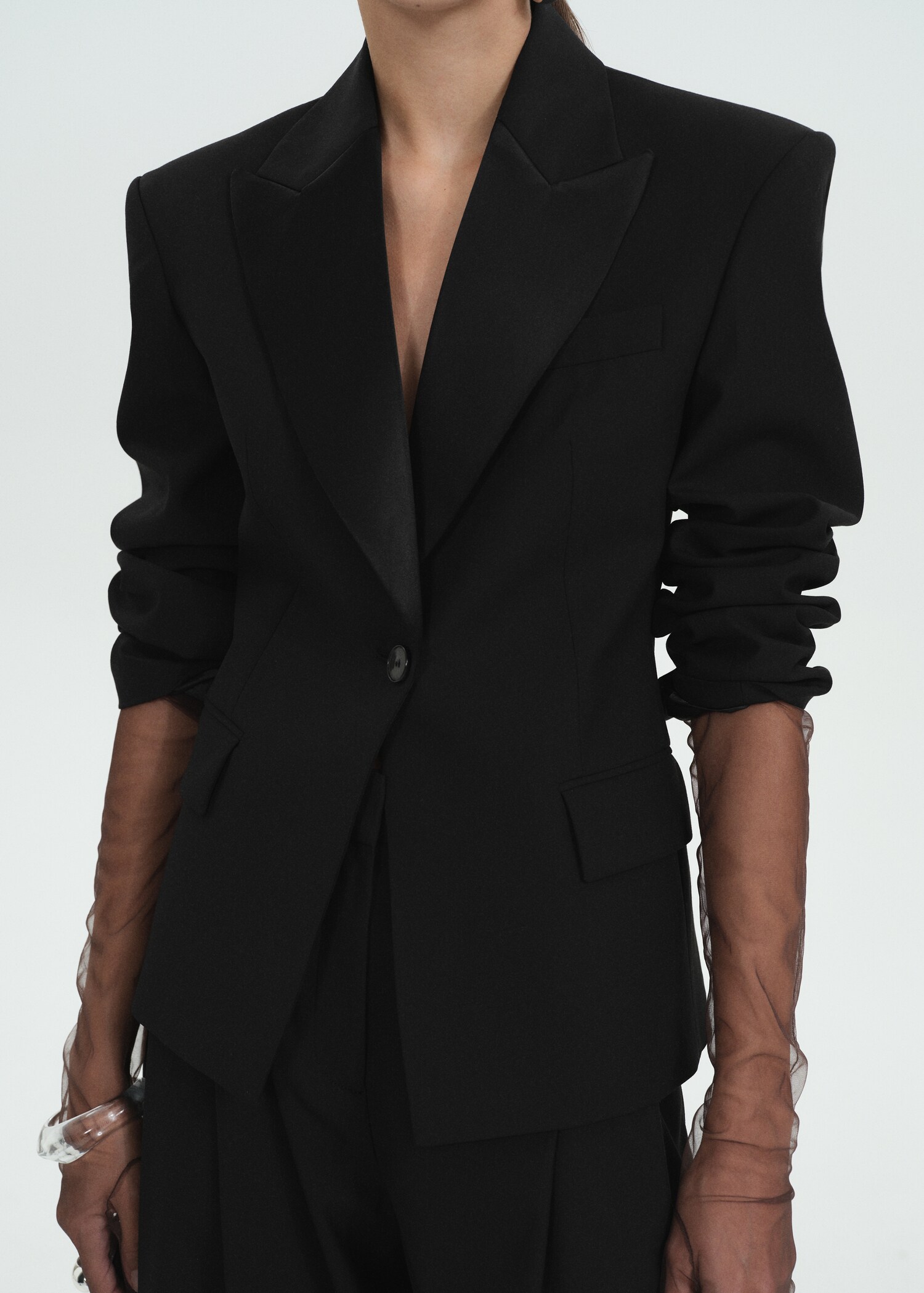 Wool jacket with satin lapels - Medium plane