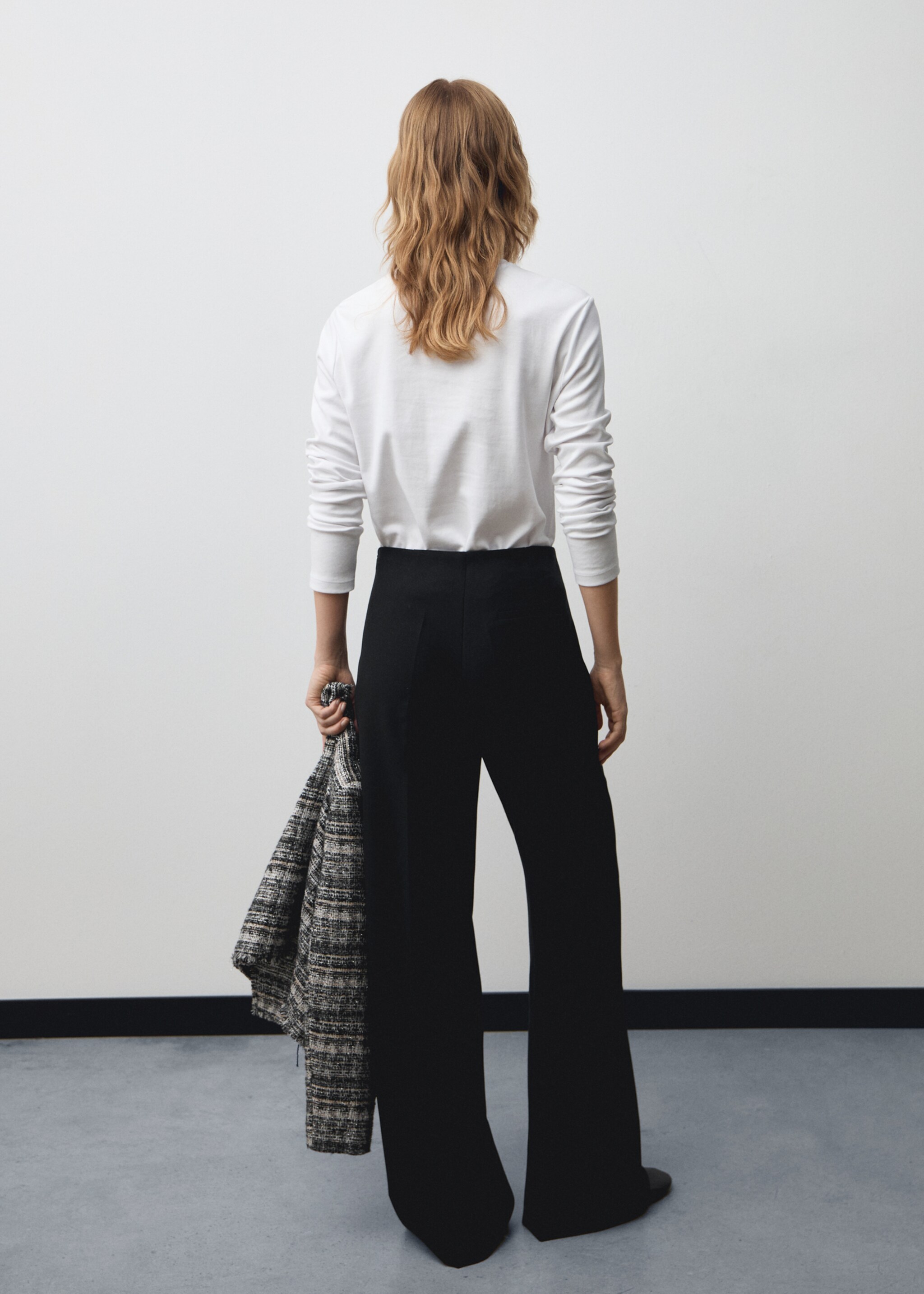 Wideleg-Hose mit Metallic-Details - Rückseite des Artikels, Schwarz. Ref: 77089072-00.